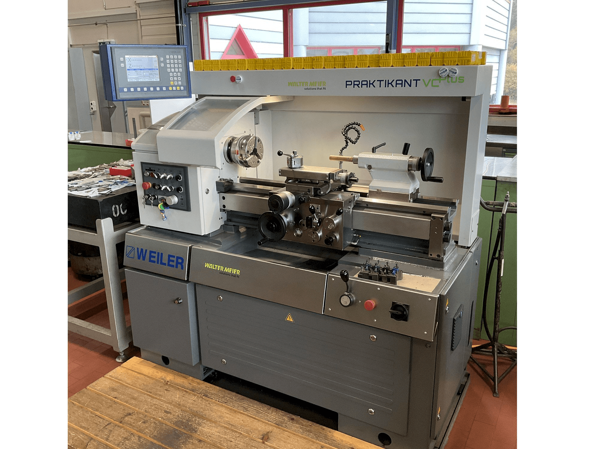 Front view of Weiler Praktikant VCplus machine