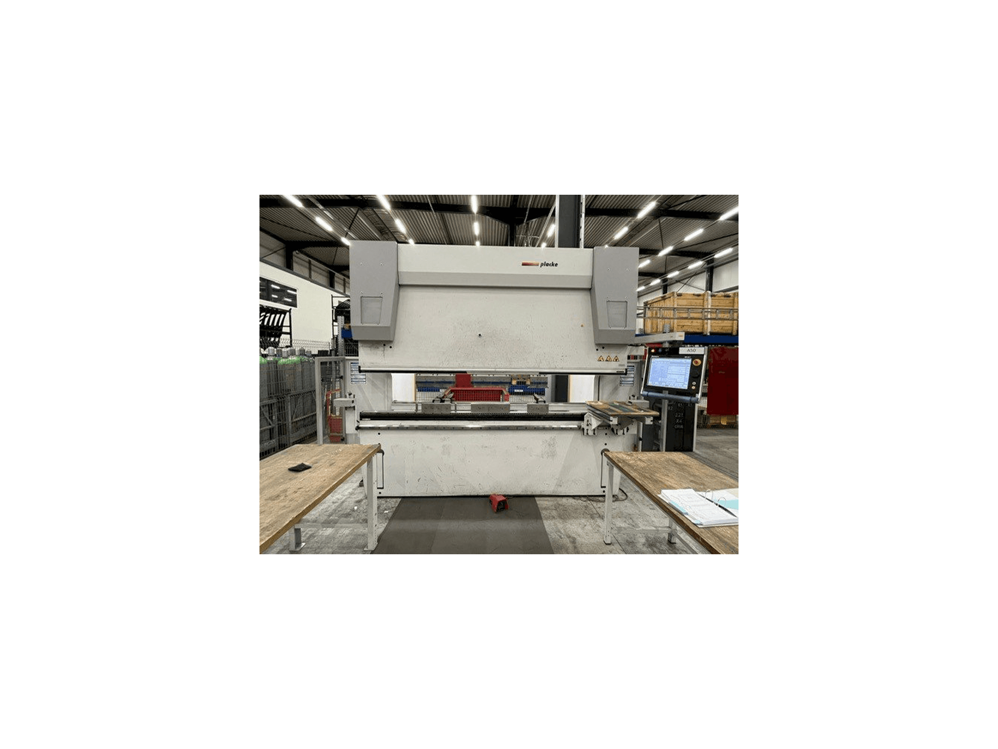 Front view of PLACKE HQPB P595 machine