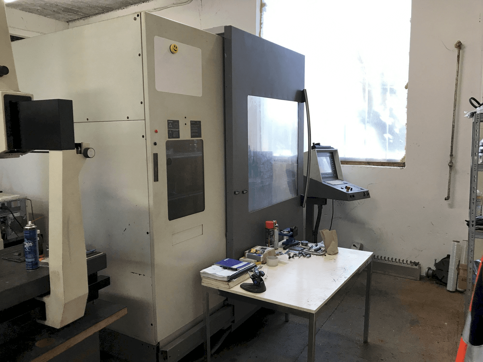 Front view of DECKEL MAHO DMU 60P machine