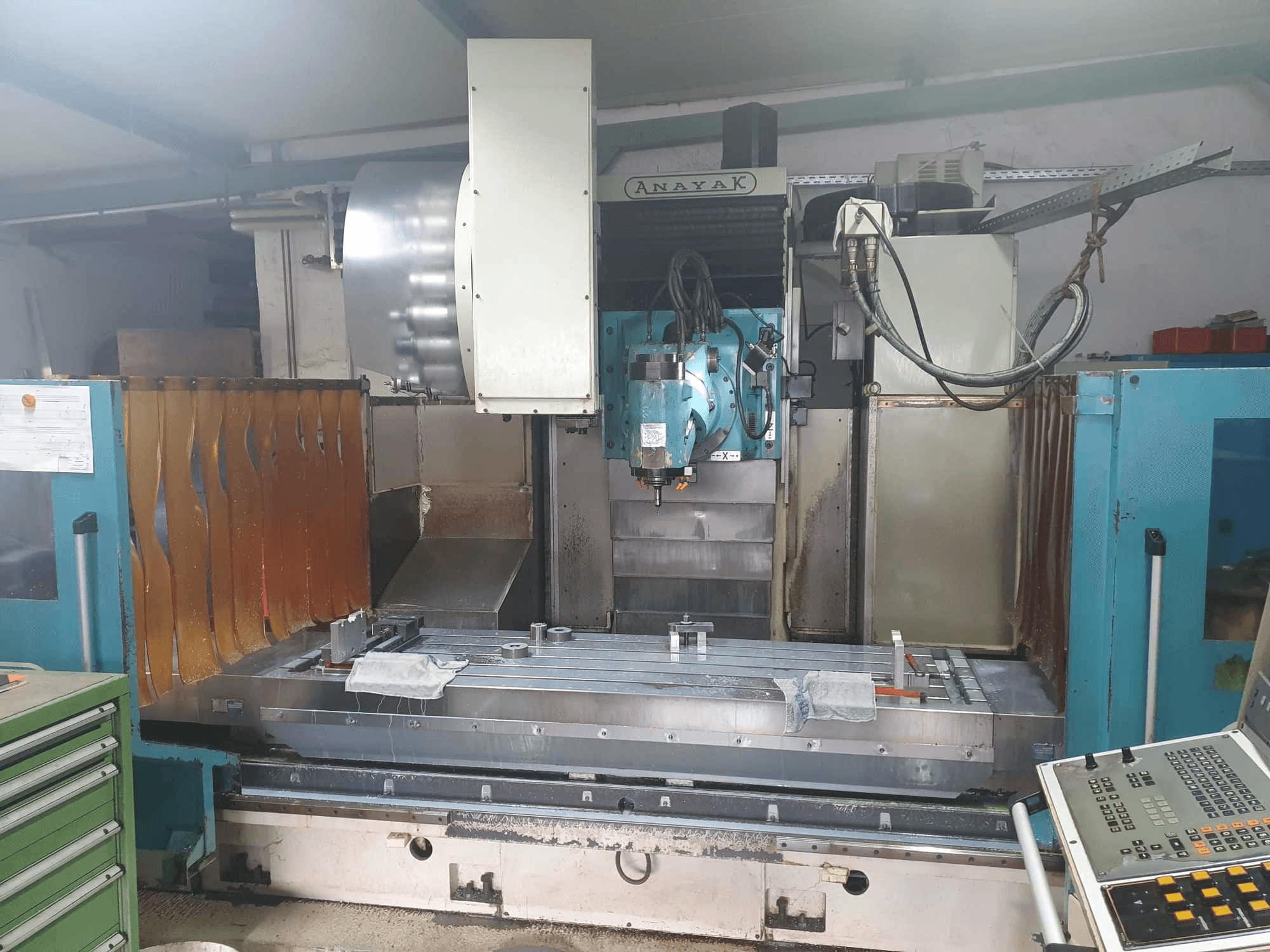 Front view of ANAYAK VH 2200 machine