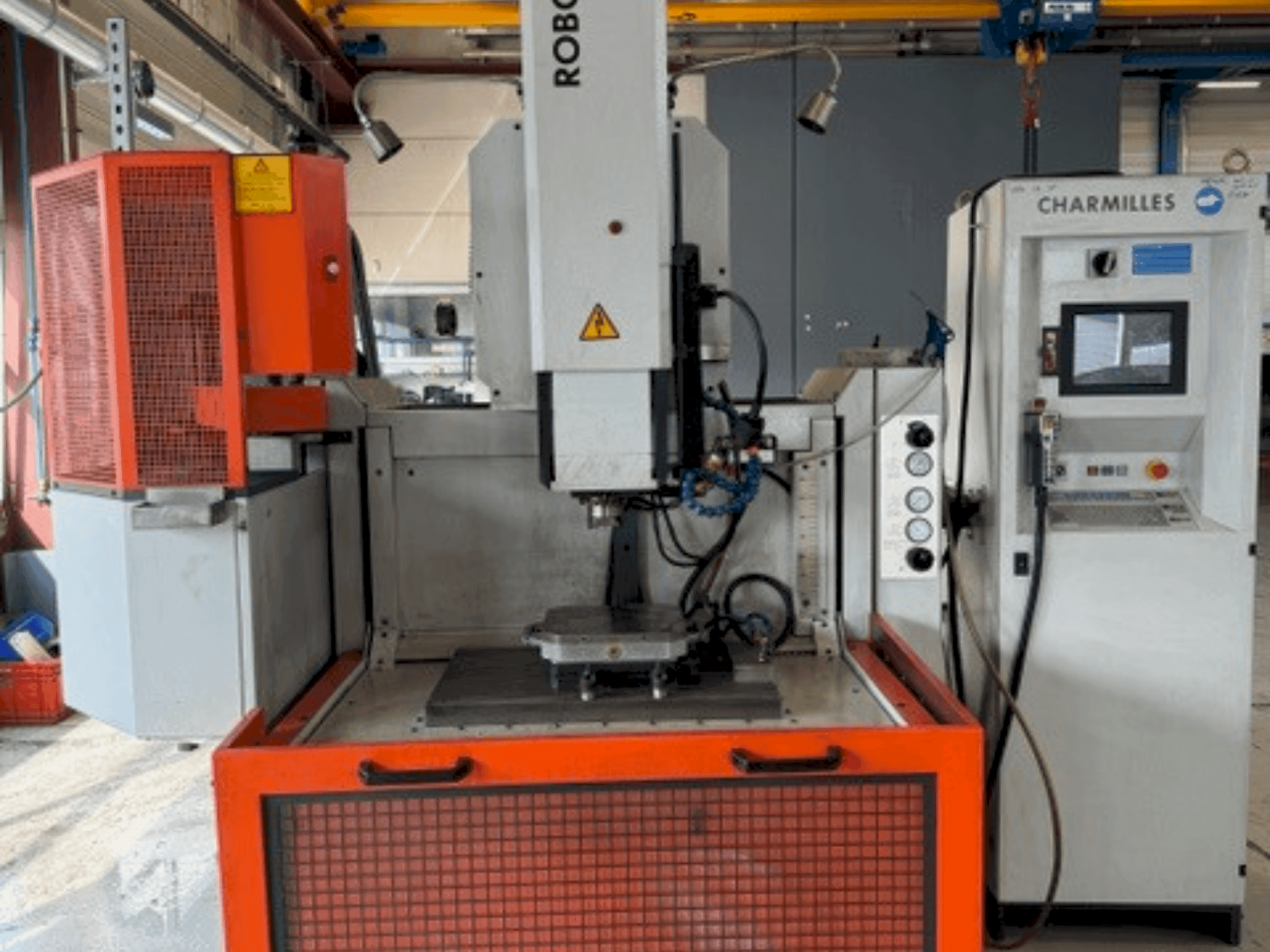 Front view of CHARMILLES ROBOFORM 55P machine