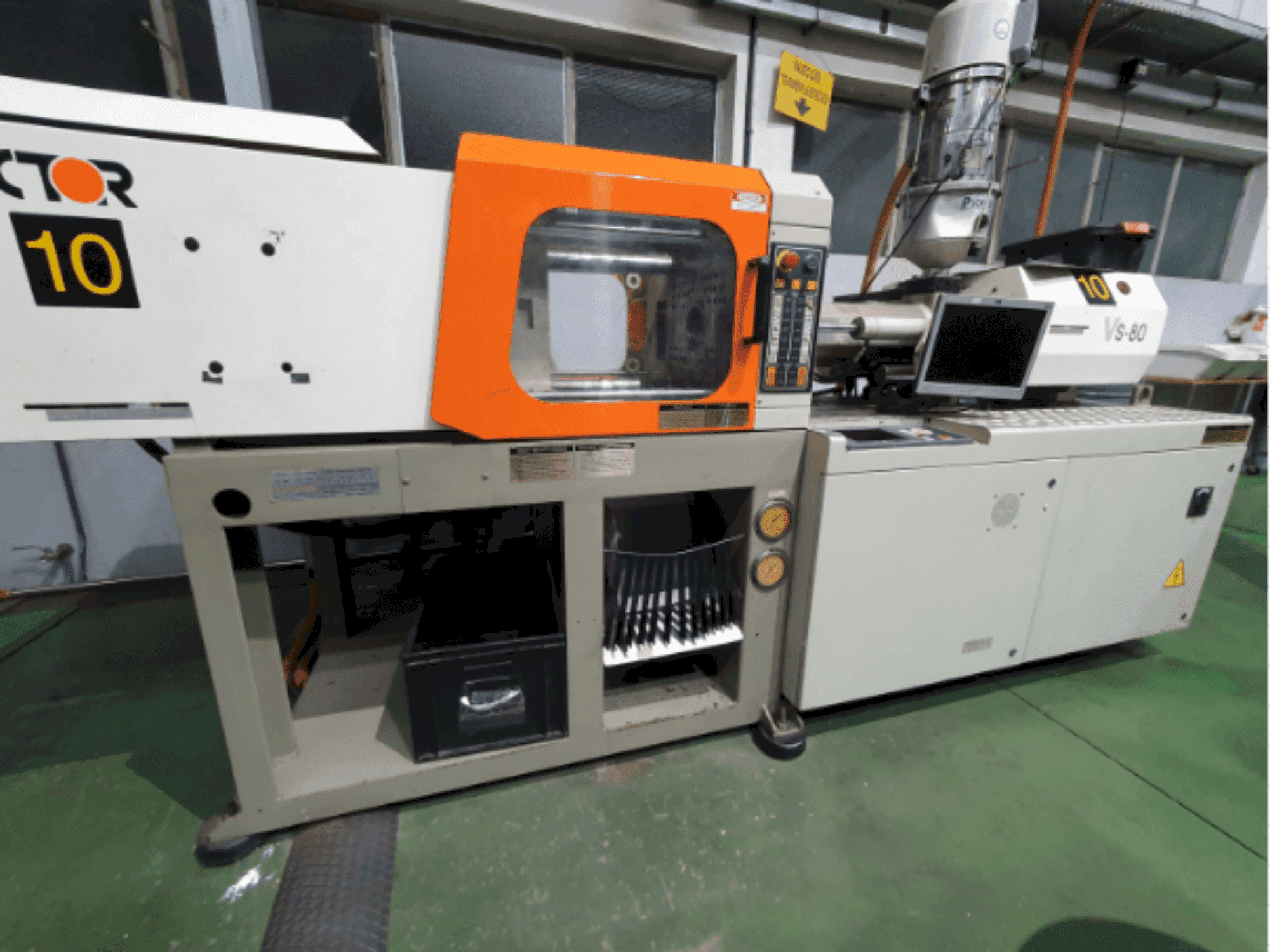 Front view of Victor VS80 machine