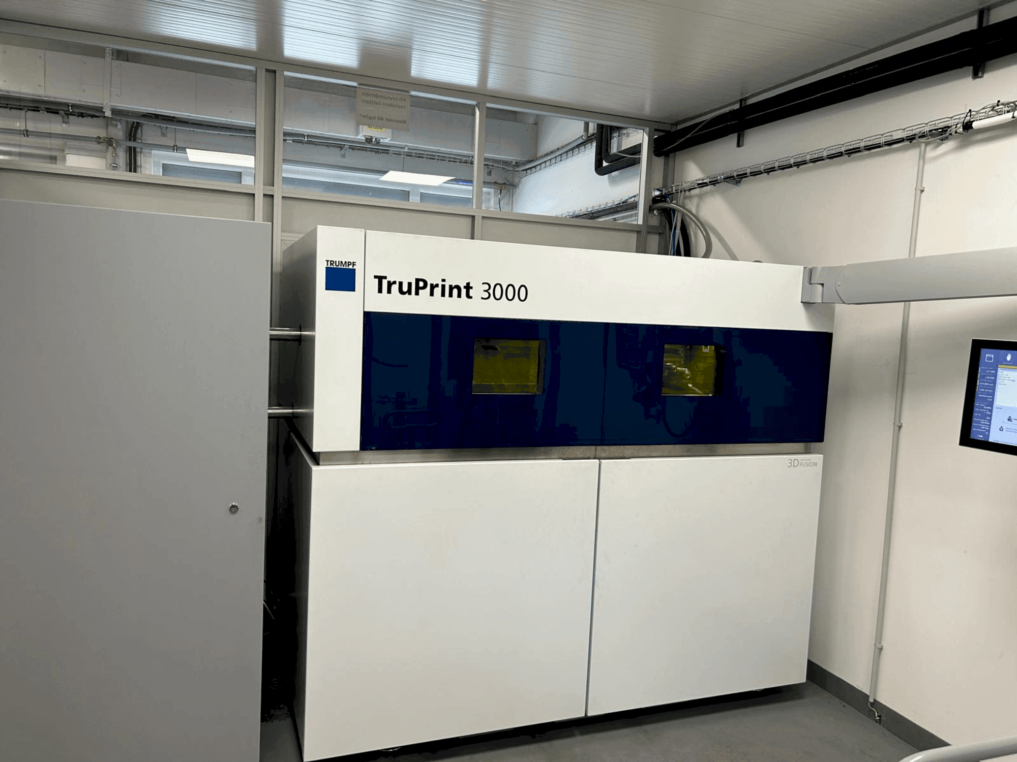 Front view of TRUMPF TruPrint 3000 machine