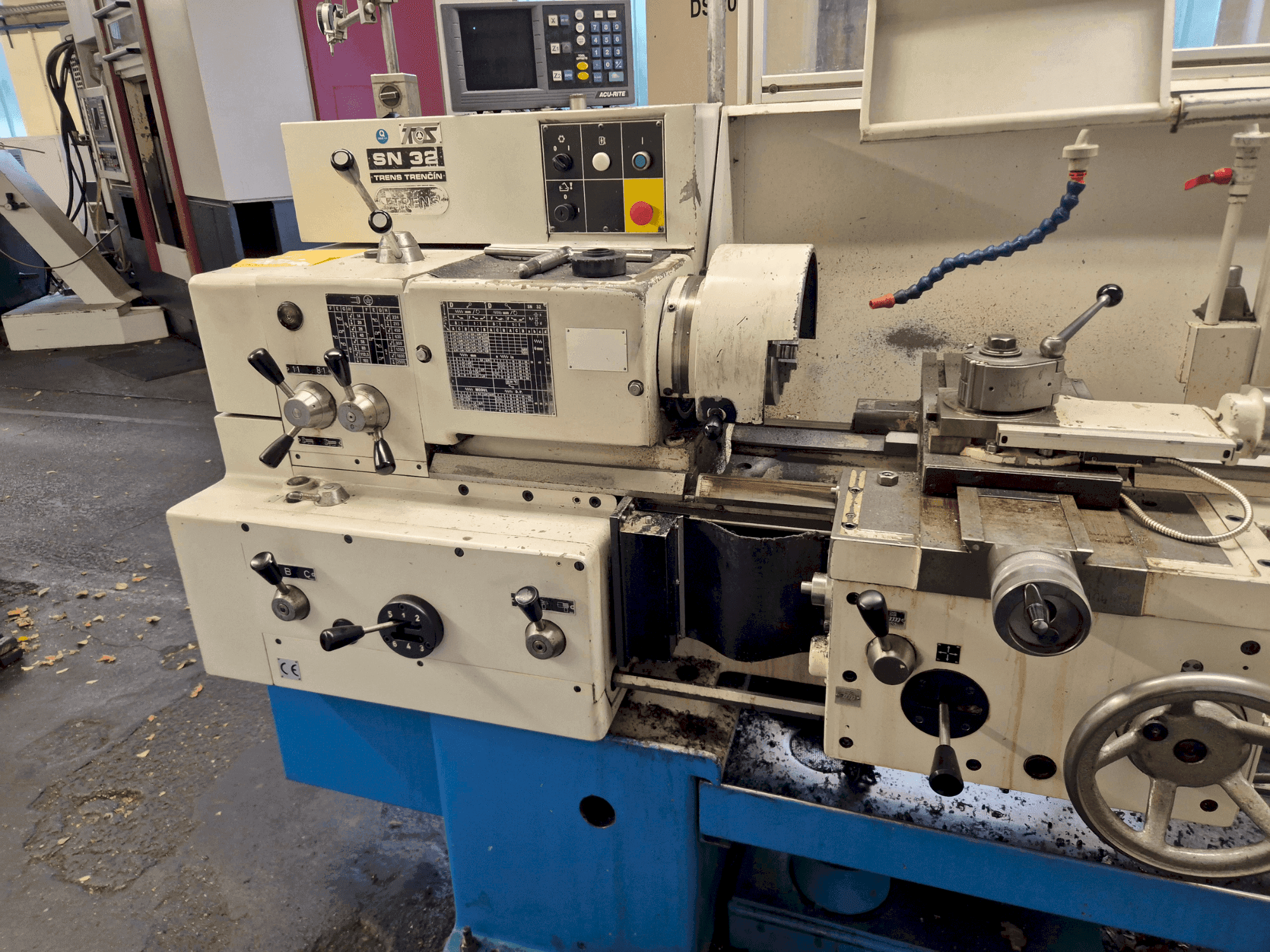 Front view of TRENS SN 32 machine