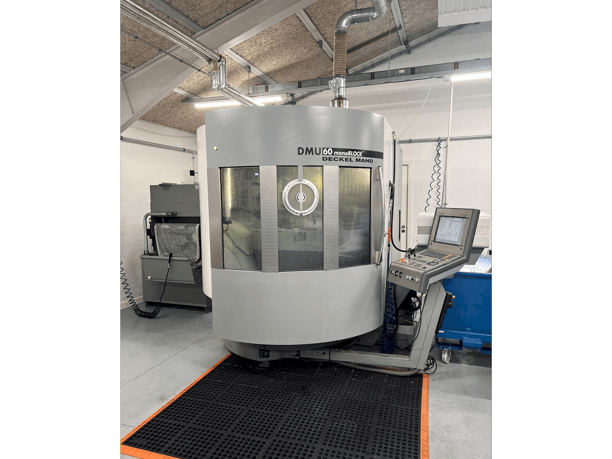 Front view of DMG MORI DMU 60 monoBLOCK machine