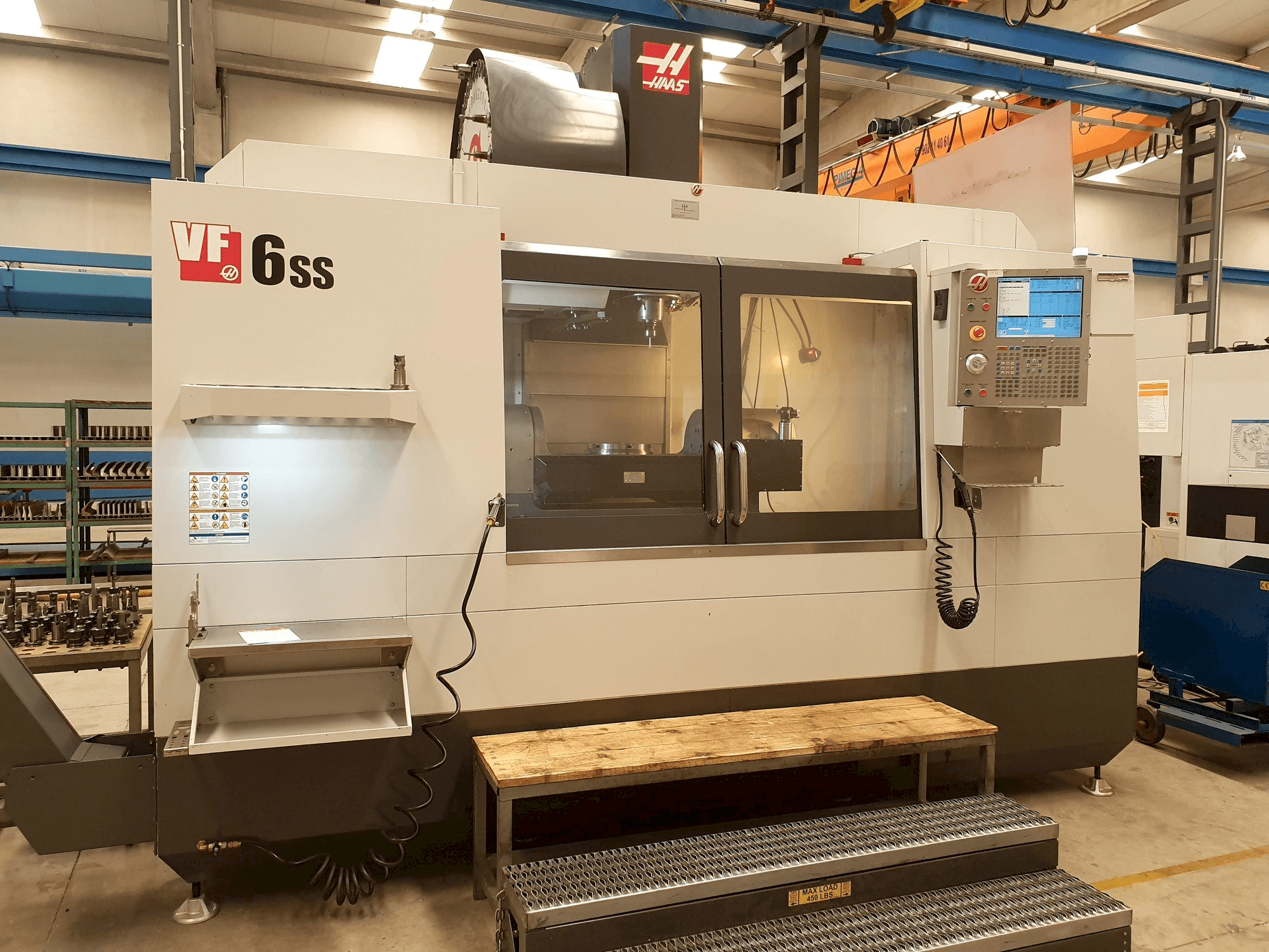Front view of HAAS VF-6SS machine