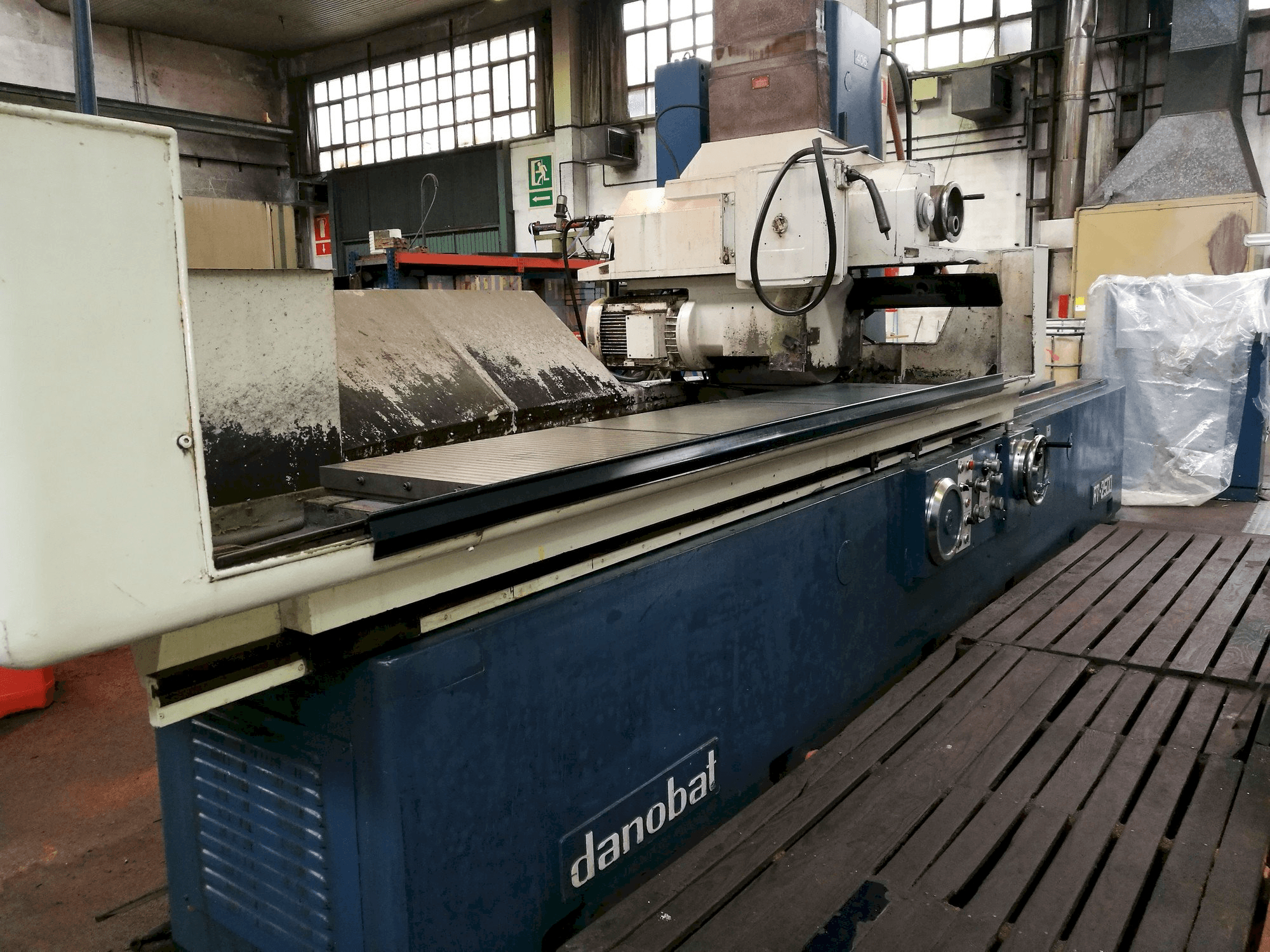 Front view of DANOBAT RT-2500 machine
