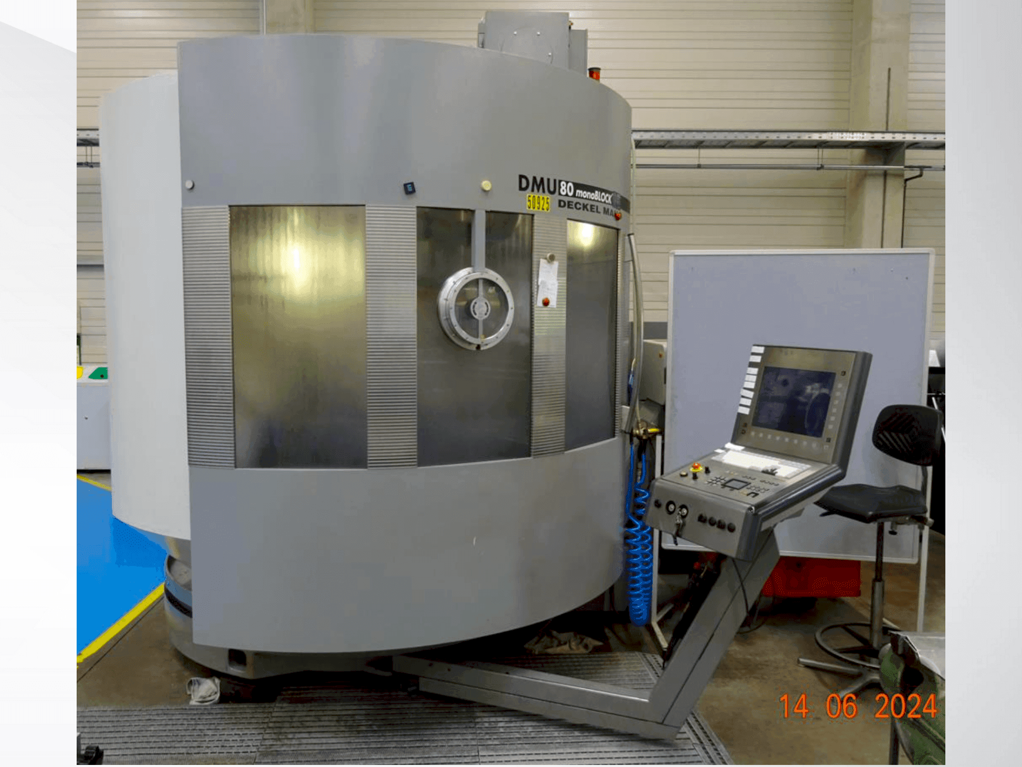 Side view of DMG DMU 80 MonoBlock machine