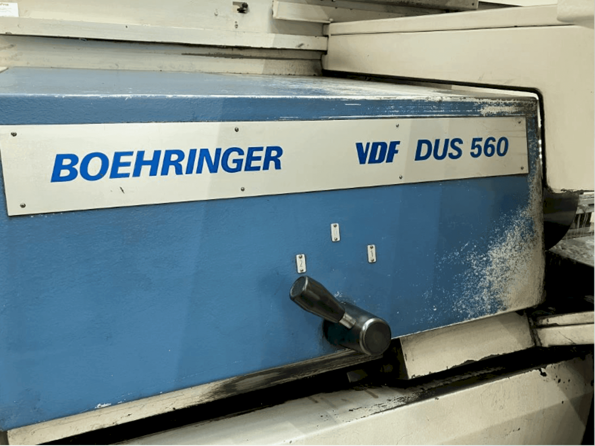 Front view of BOEHRINGER VDF DUS 560 machine