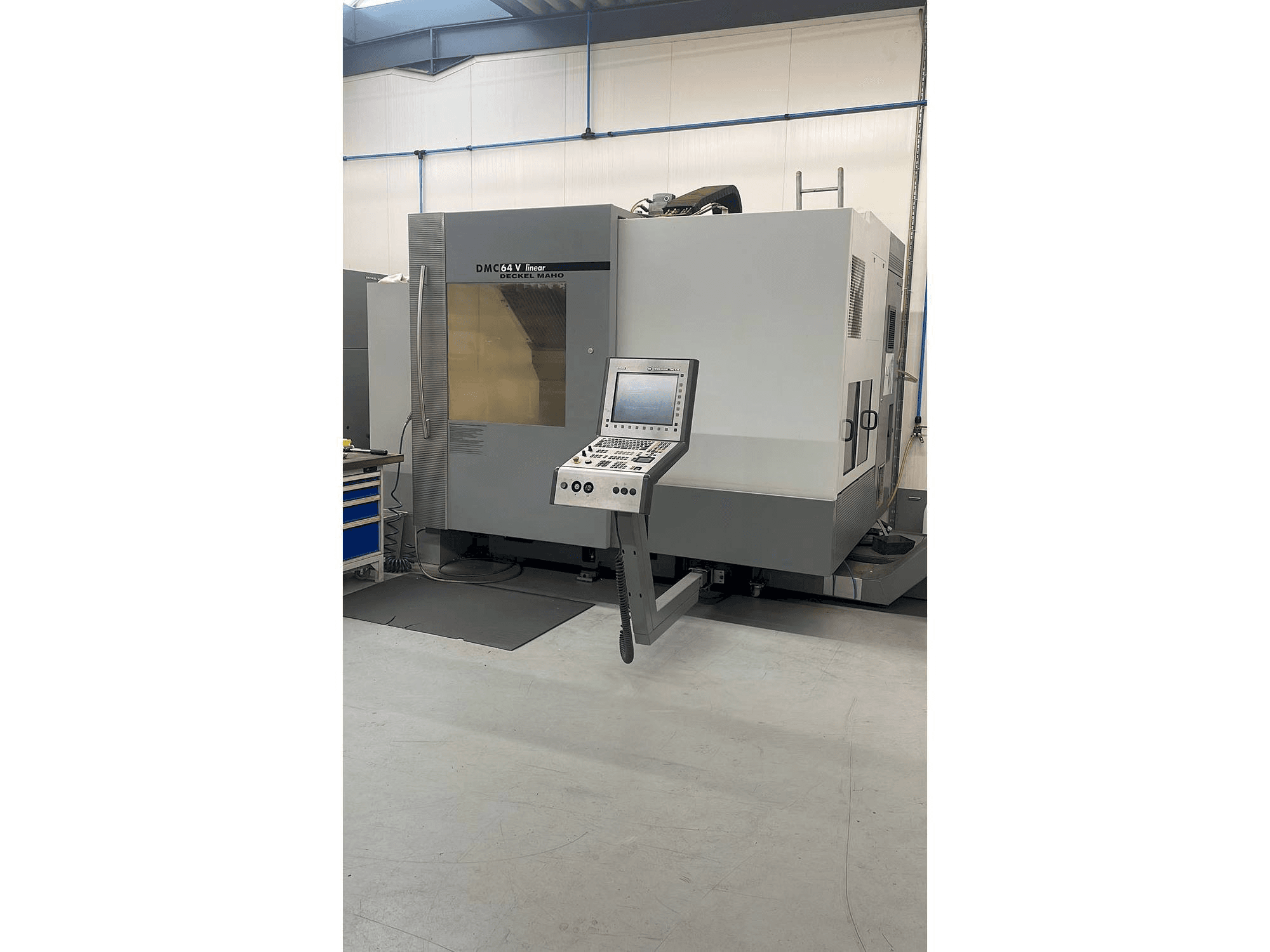 Front view of DECKEL MAHO DMC 64V linear machine