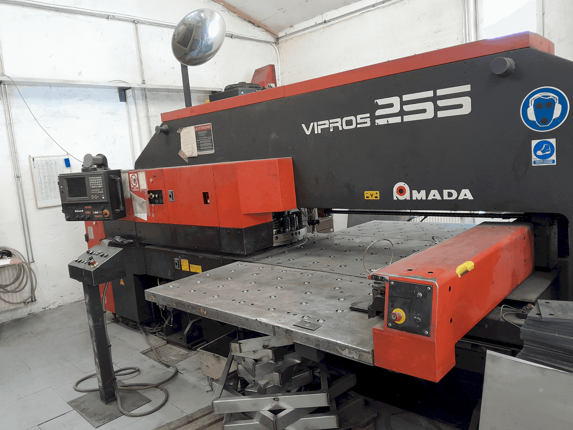 Front view of AMADA Vipros 255 machine