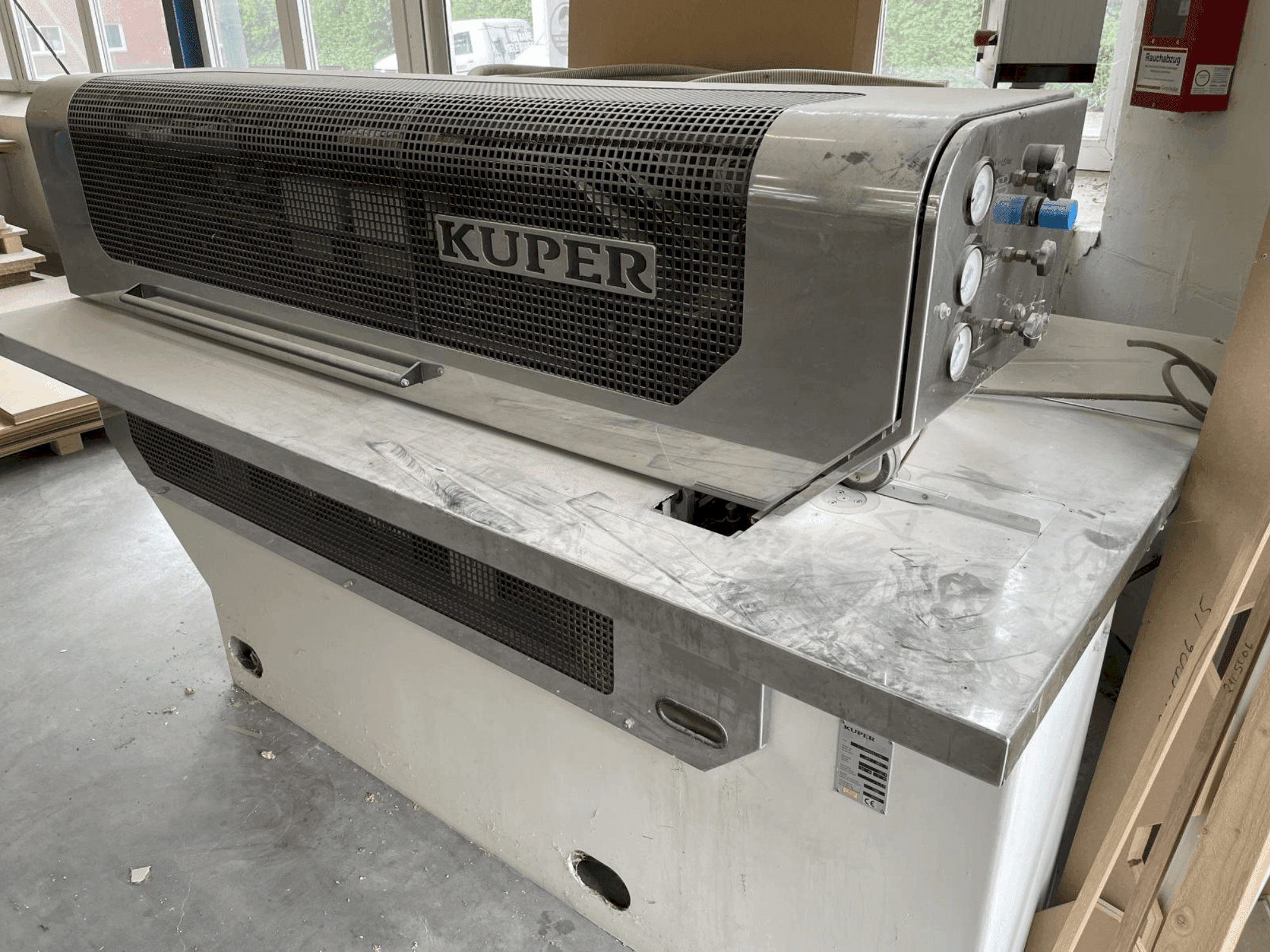 Front view of KUPER FL / Innovation machine
