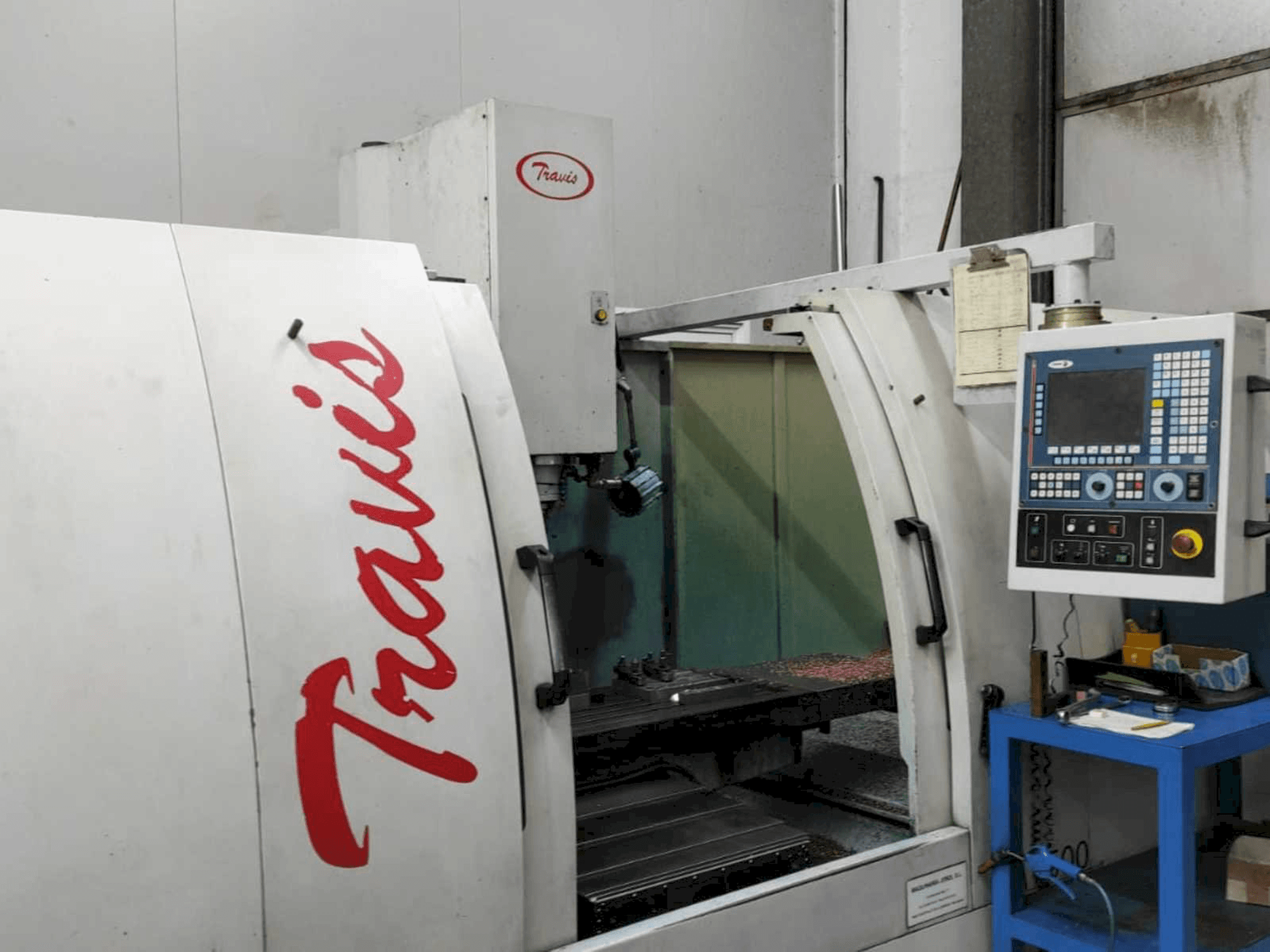 Front view of Travis M7/M-1500 machine
