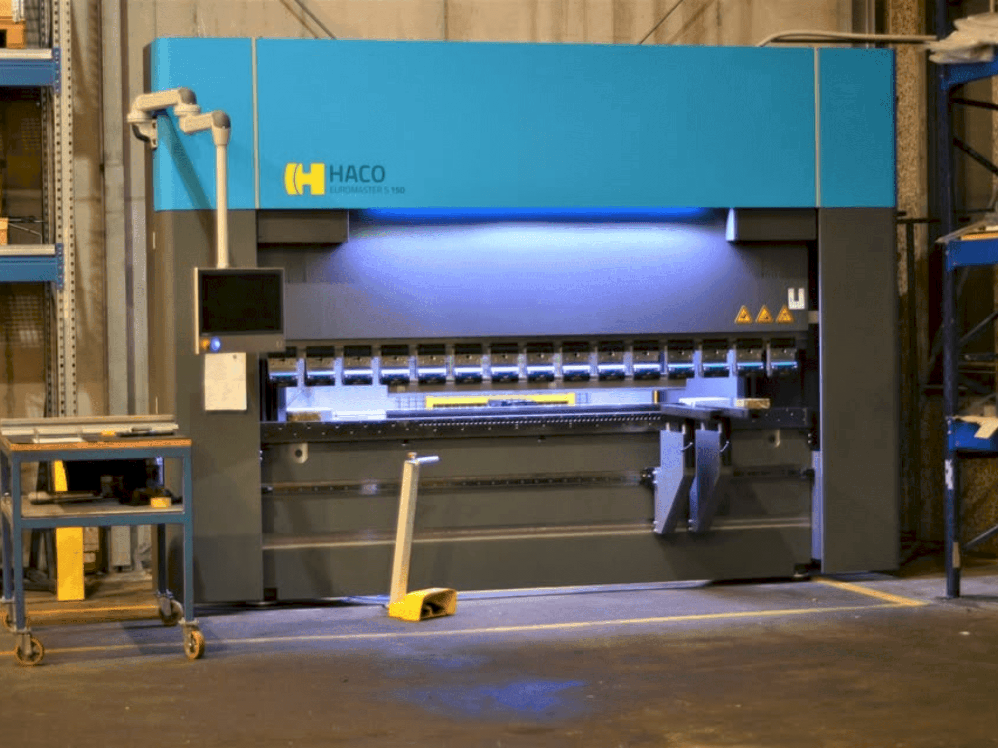 Front view of HACO Euromaster S 30150 machine