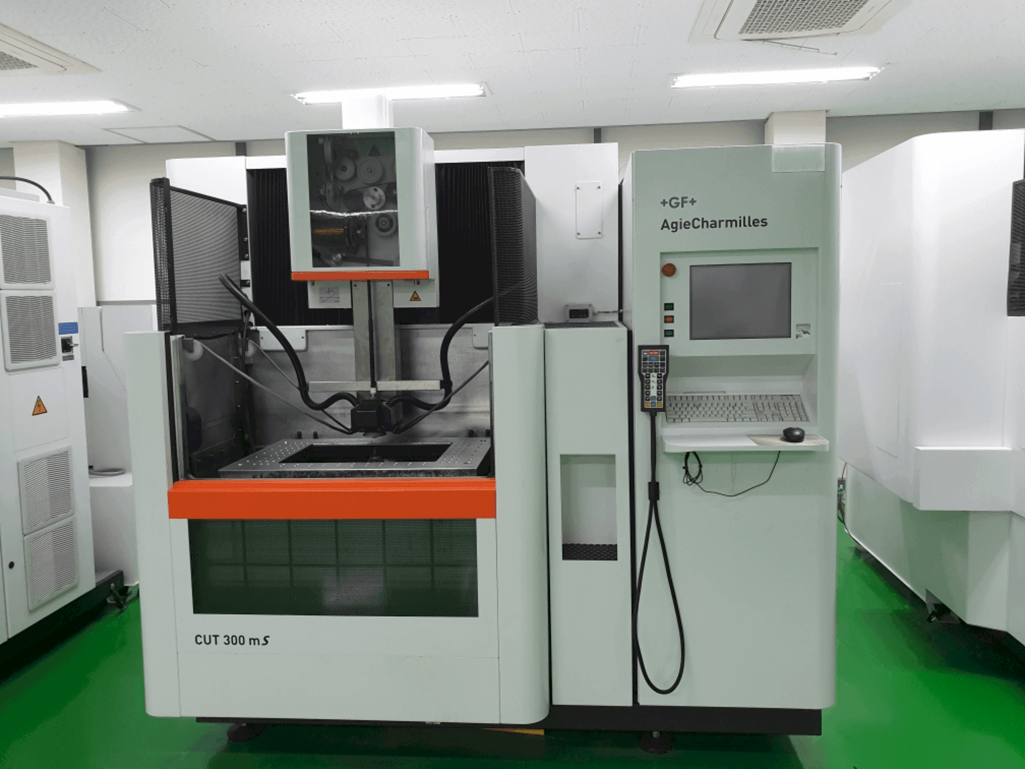 Front view of AgieCharmilles CUT 300MS machine