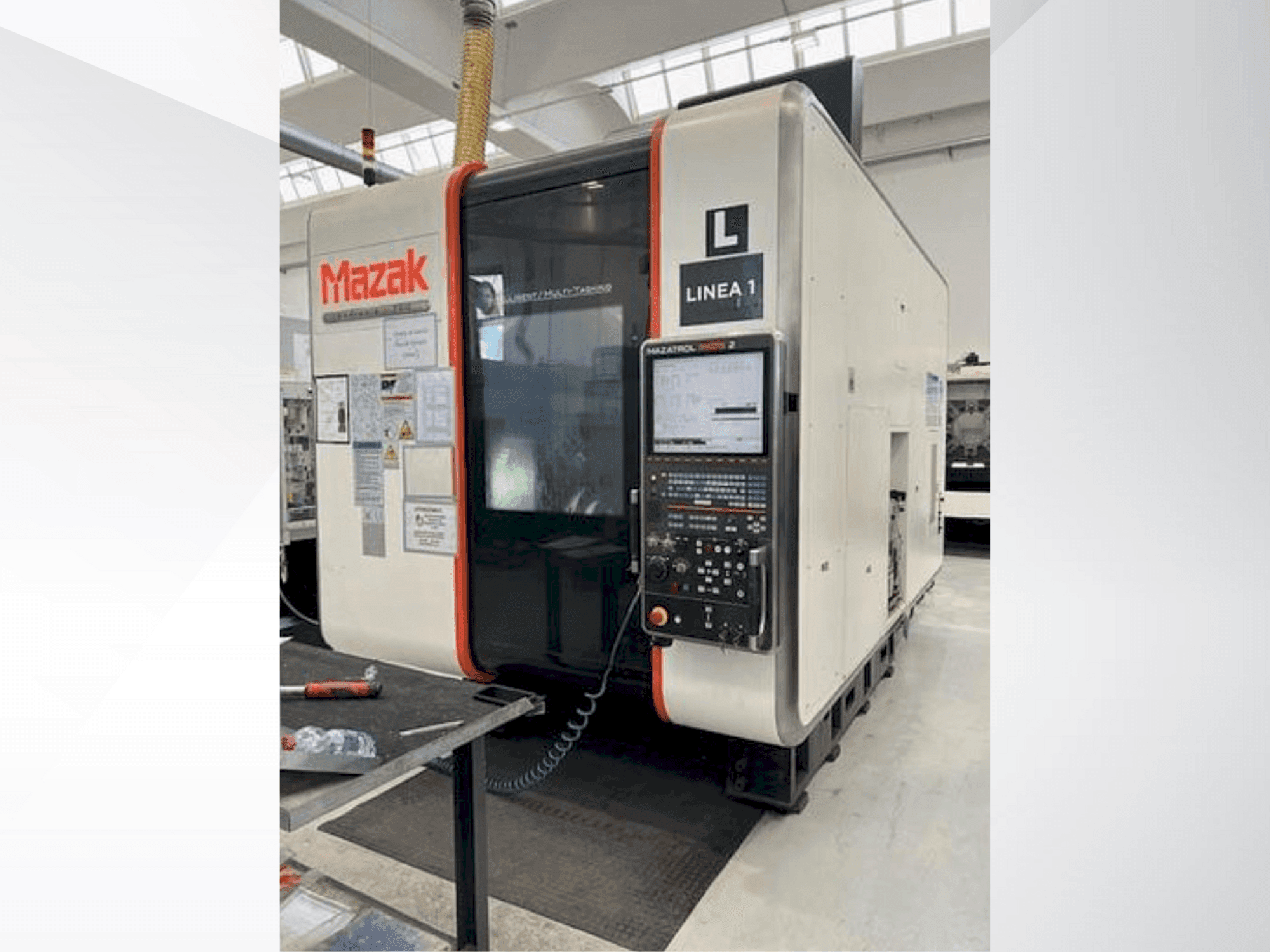 Front view of Mazak VARIAXIS I 700 machine