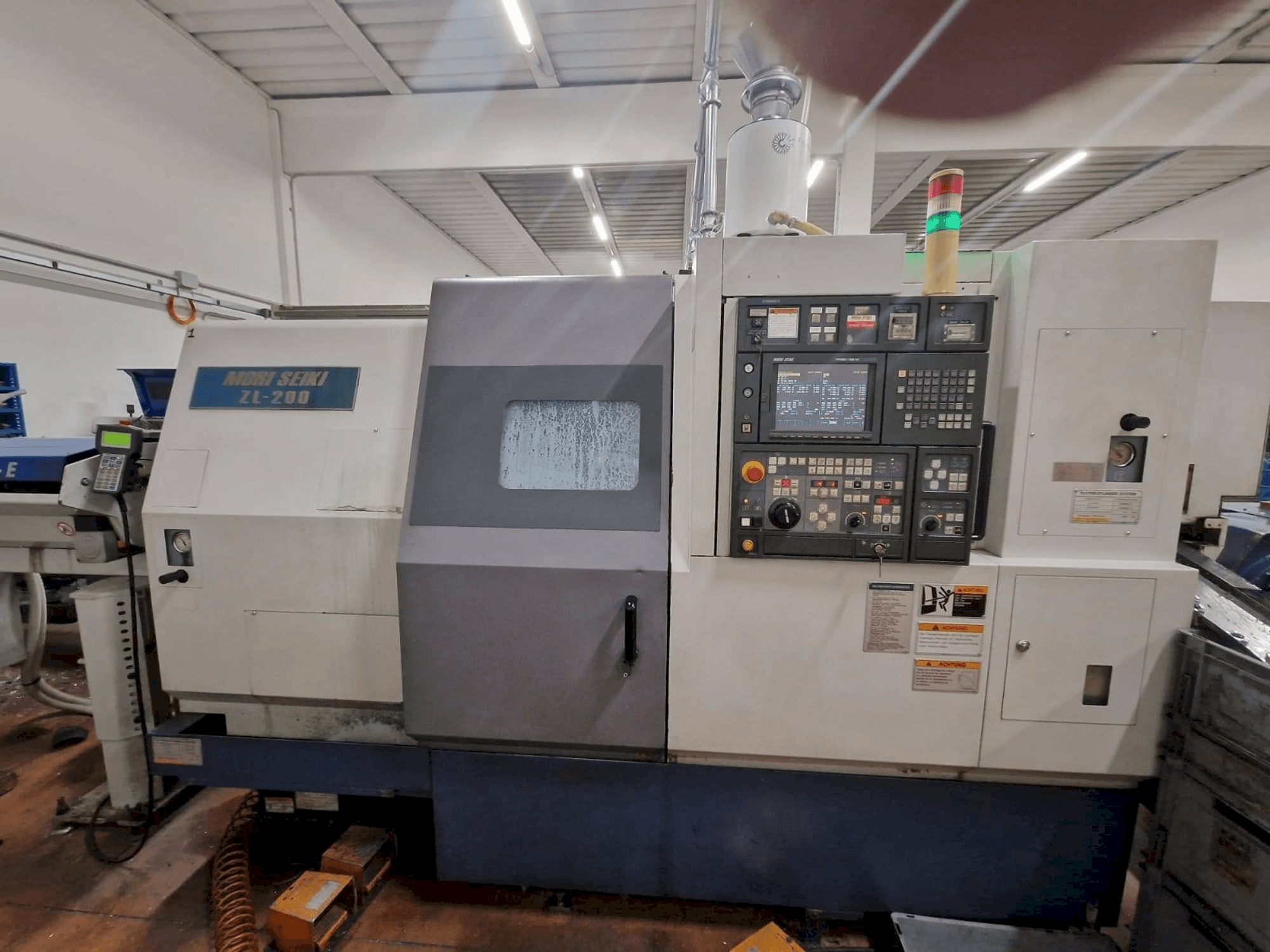 Front view of MORI SEIKI ZL-200SMC machine