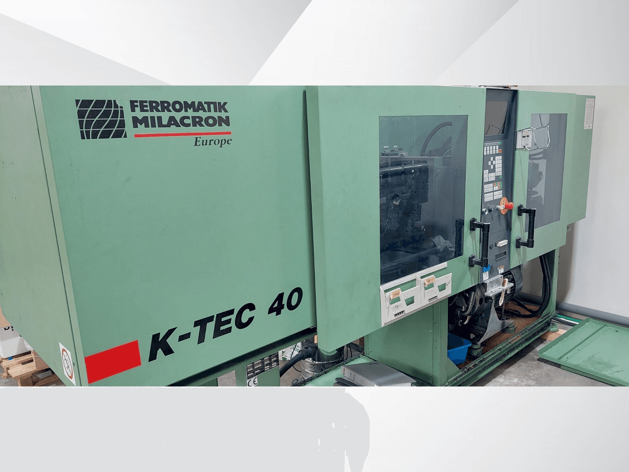 Front view of FERROMATIK k-tec 40 S machine