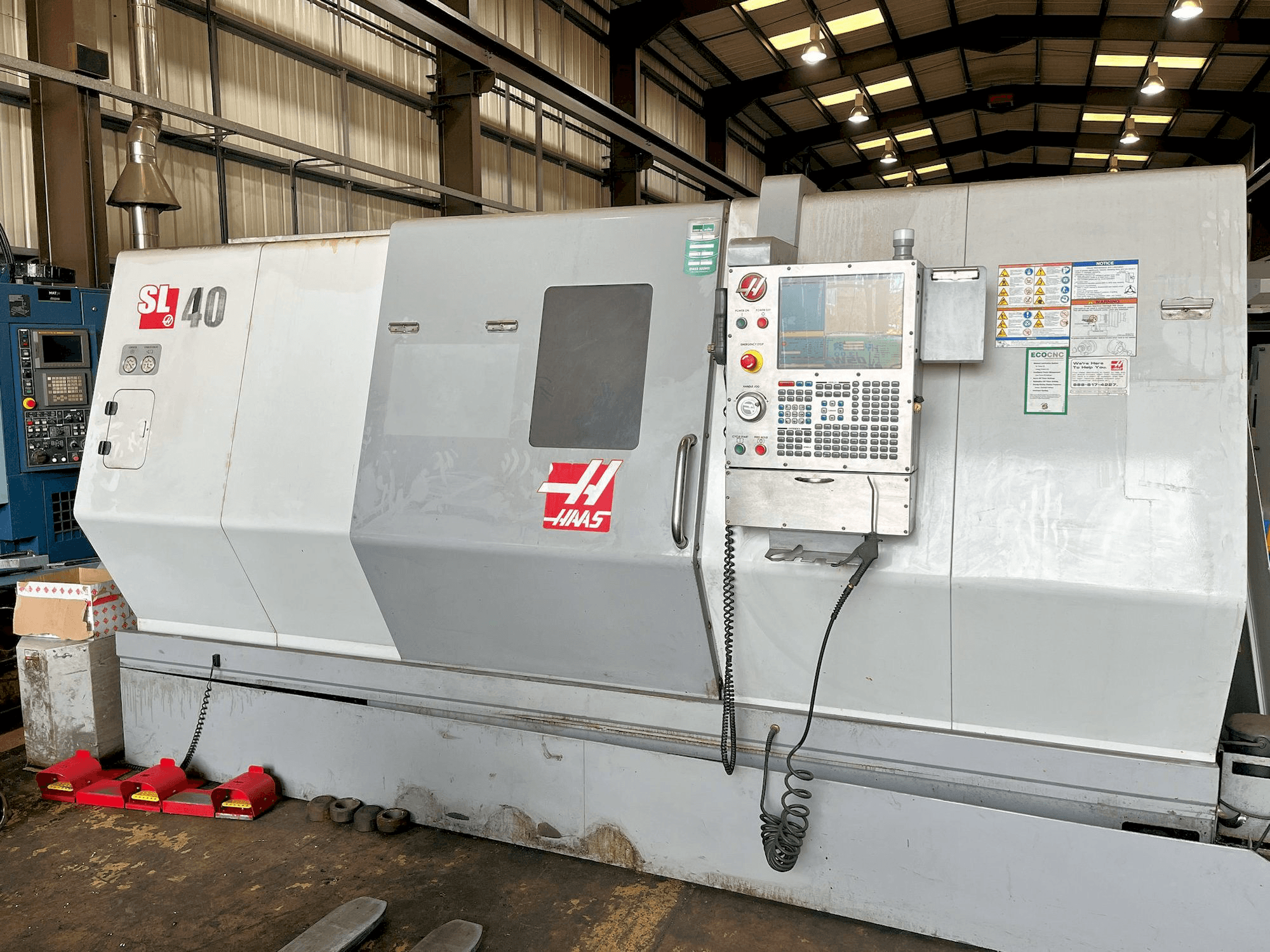 Front view of HAAS SL-40 machine