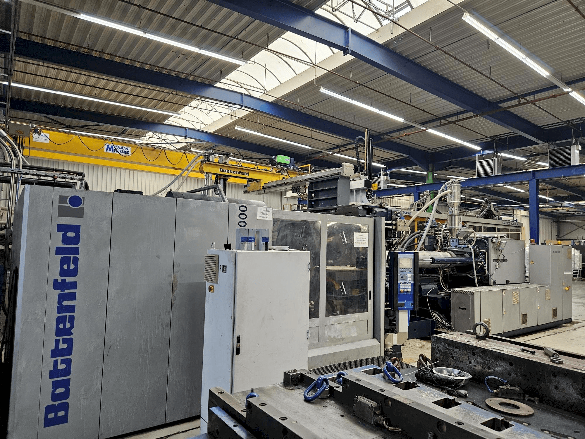 Front view of Battenfeld HM 10000 machine
