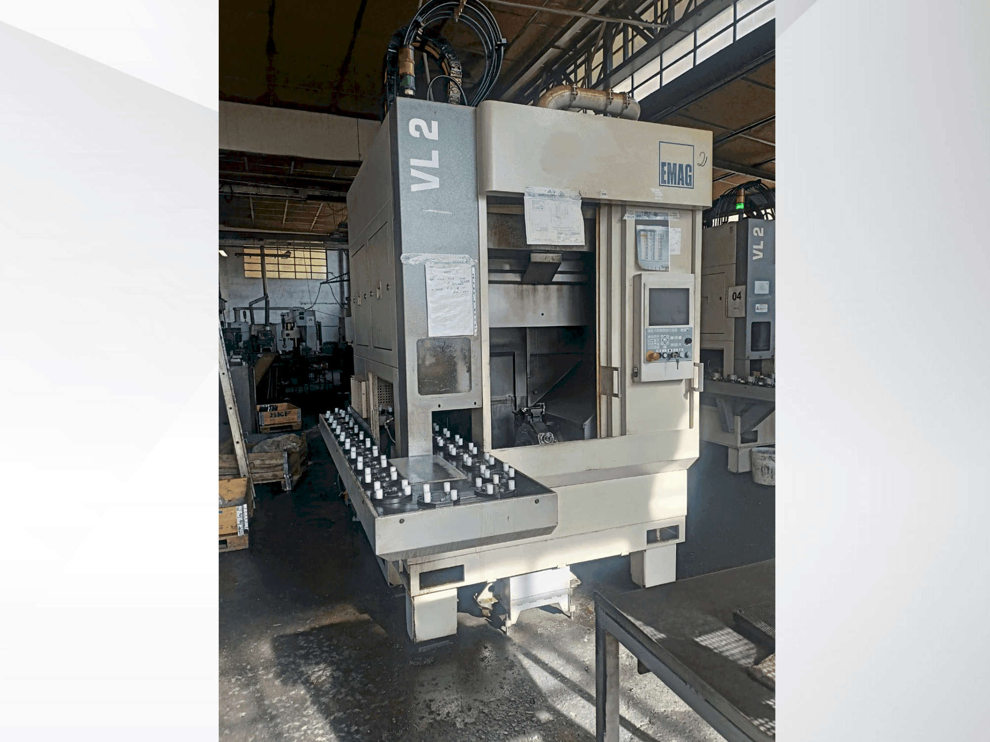 Front view of EMAG VL2 machine