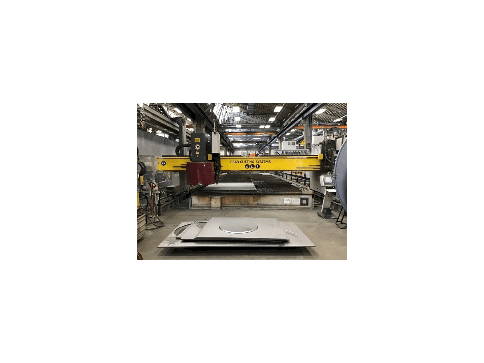 Front view of ESAB NXB 6500 machine