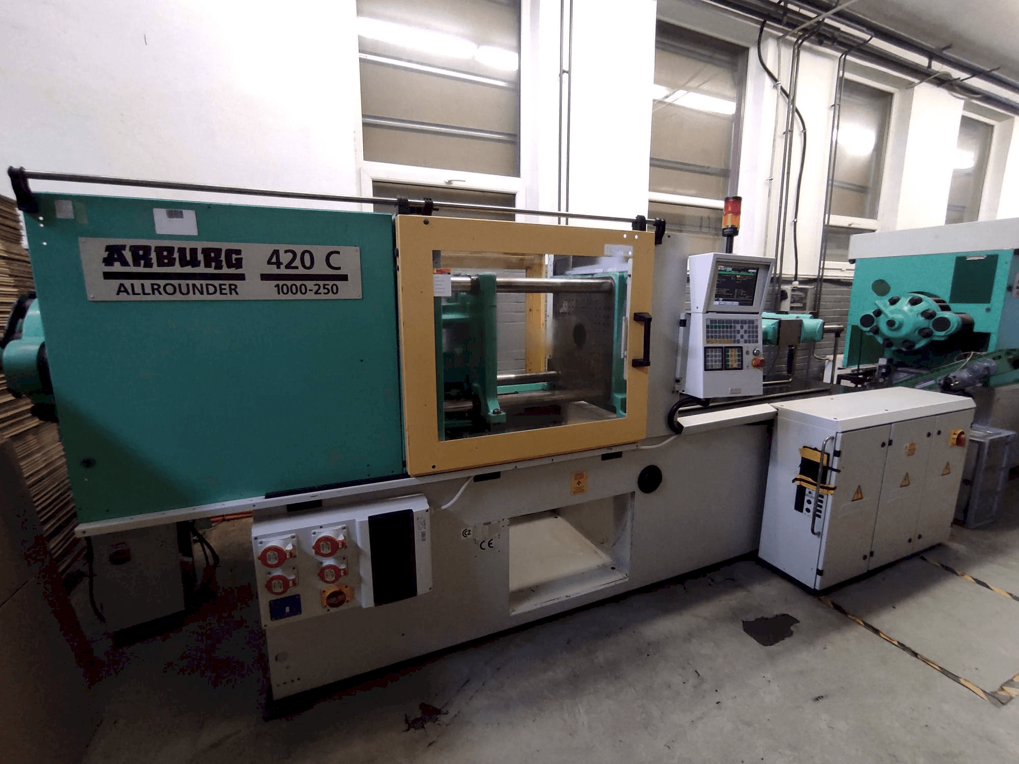 Front view of Arburg 420C 1000-250 machine