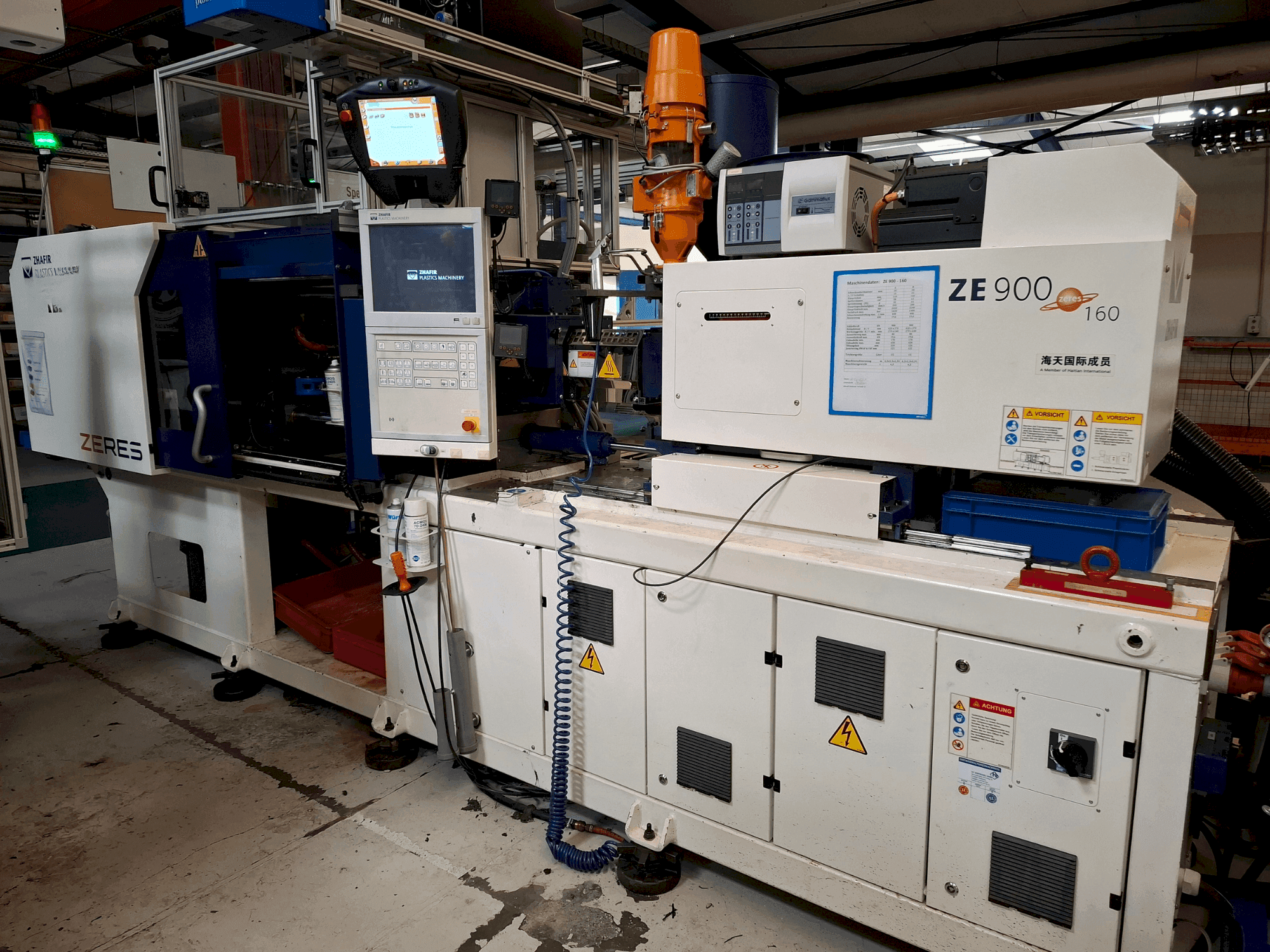 Front view of HAITIAN ZHAFIR Zeres 900/160 machine