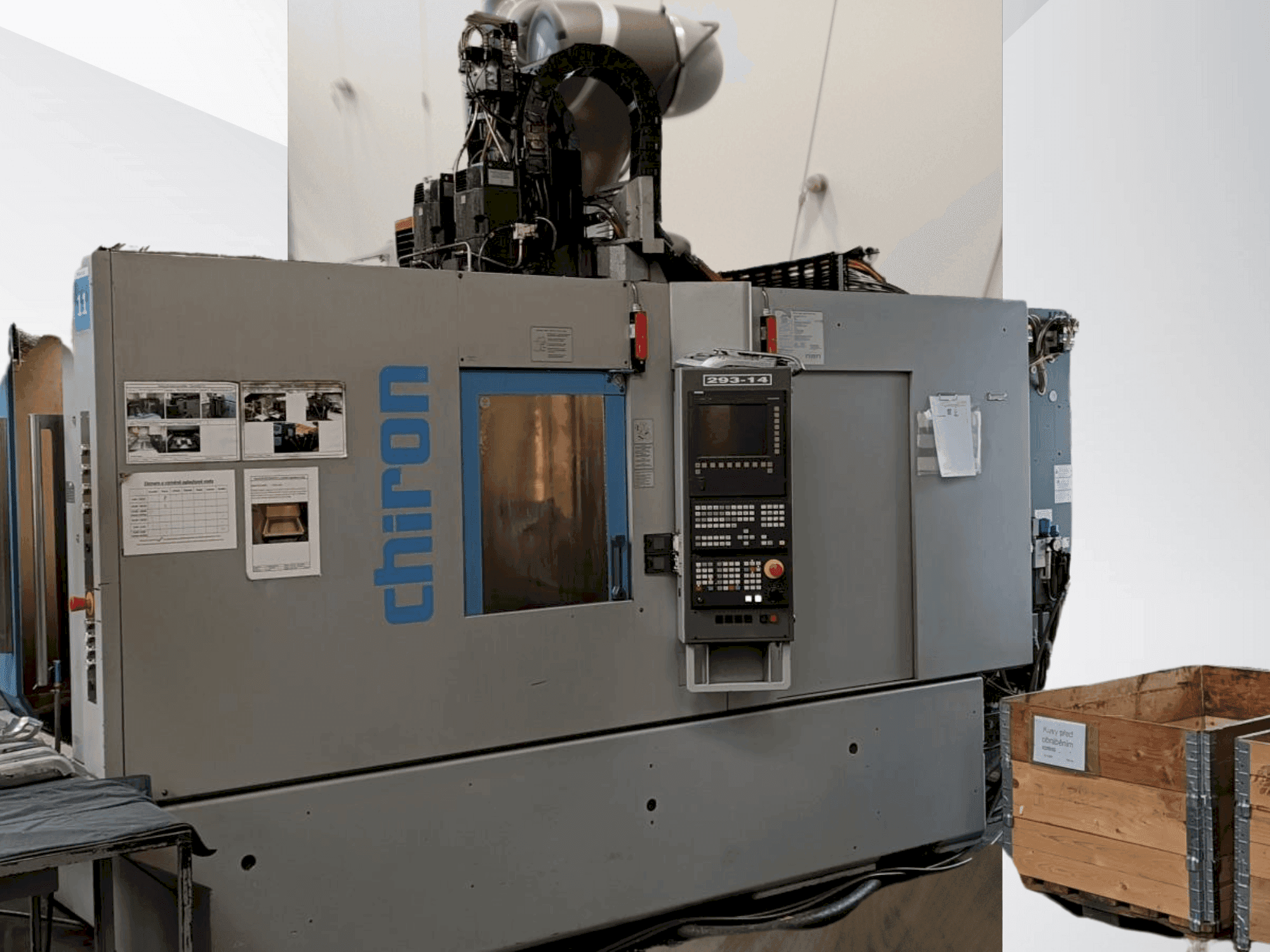 Front view of CHIRON DZ 15K WM machine