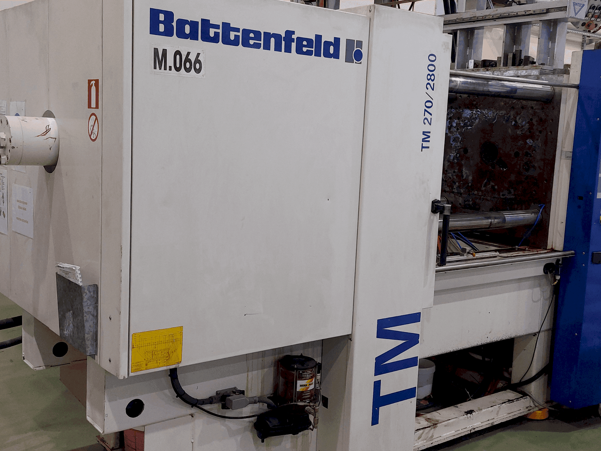Front view of Battenfeld TM 270 / 2800 machine
