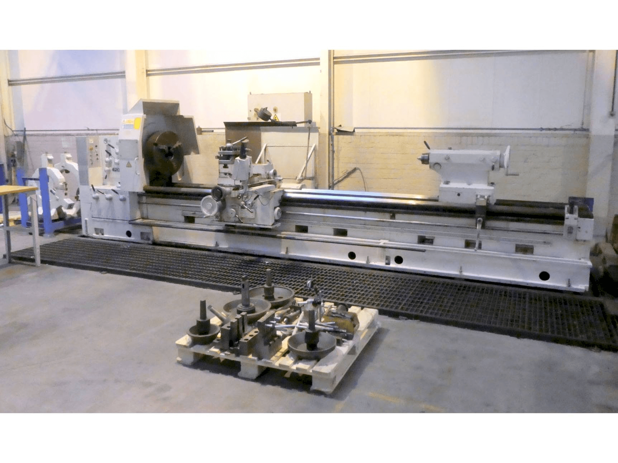 Front view of Poreba TRP93 X 4M machine