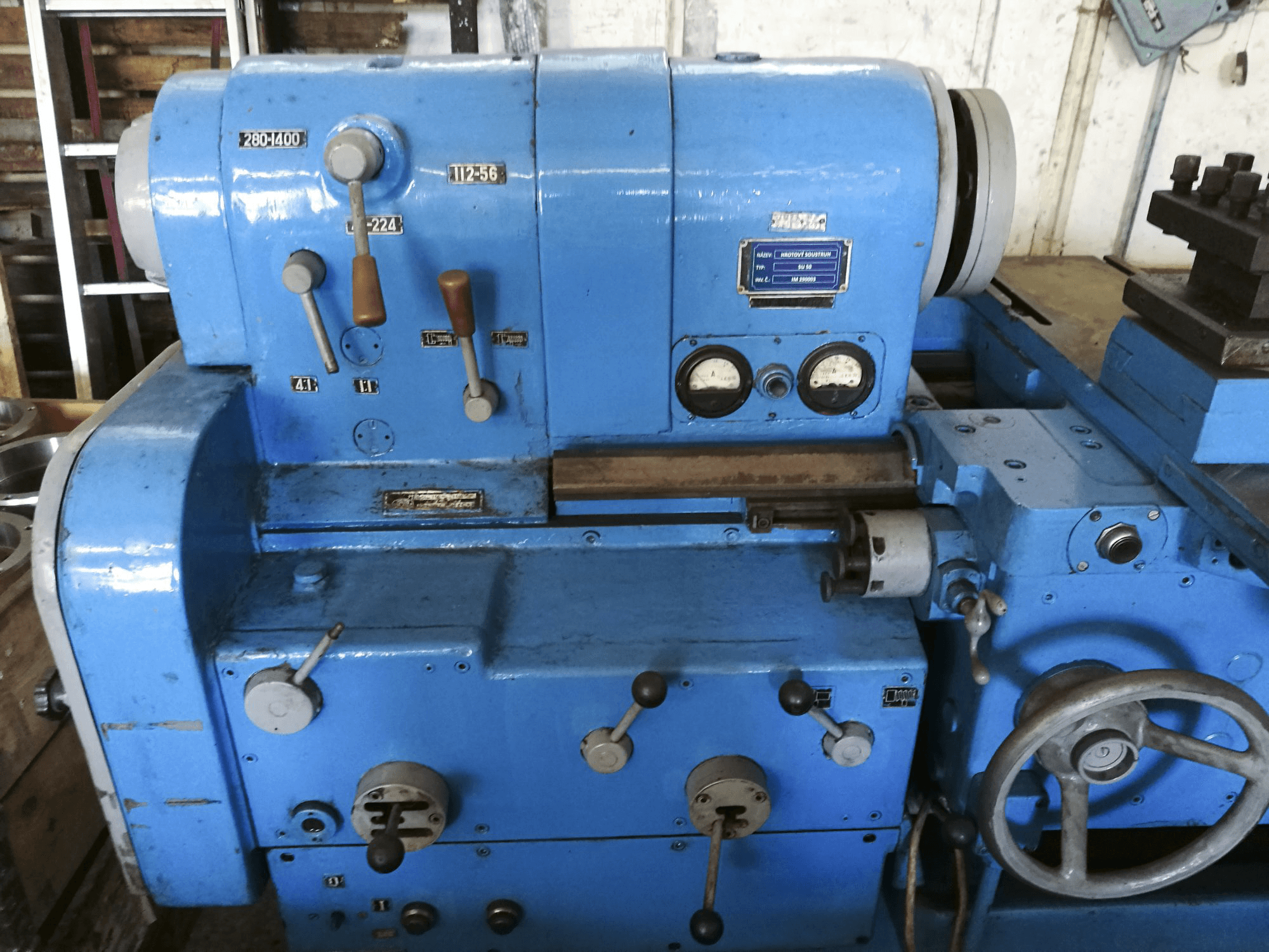 Front view of TOS SU 50/1500 Machine