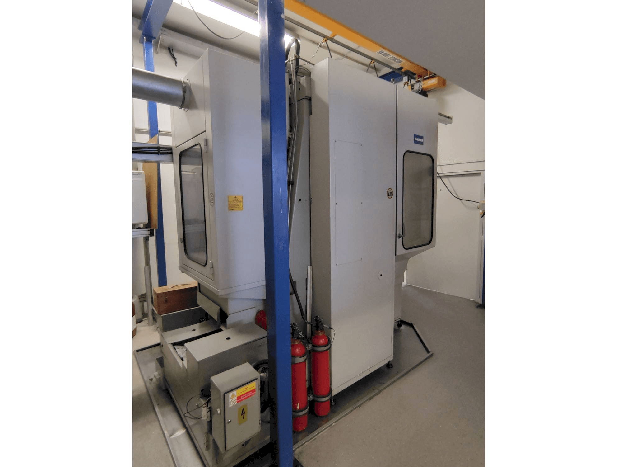 Front view of HAUSER S40 machine