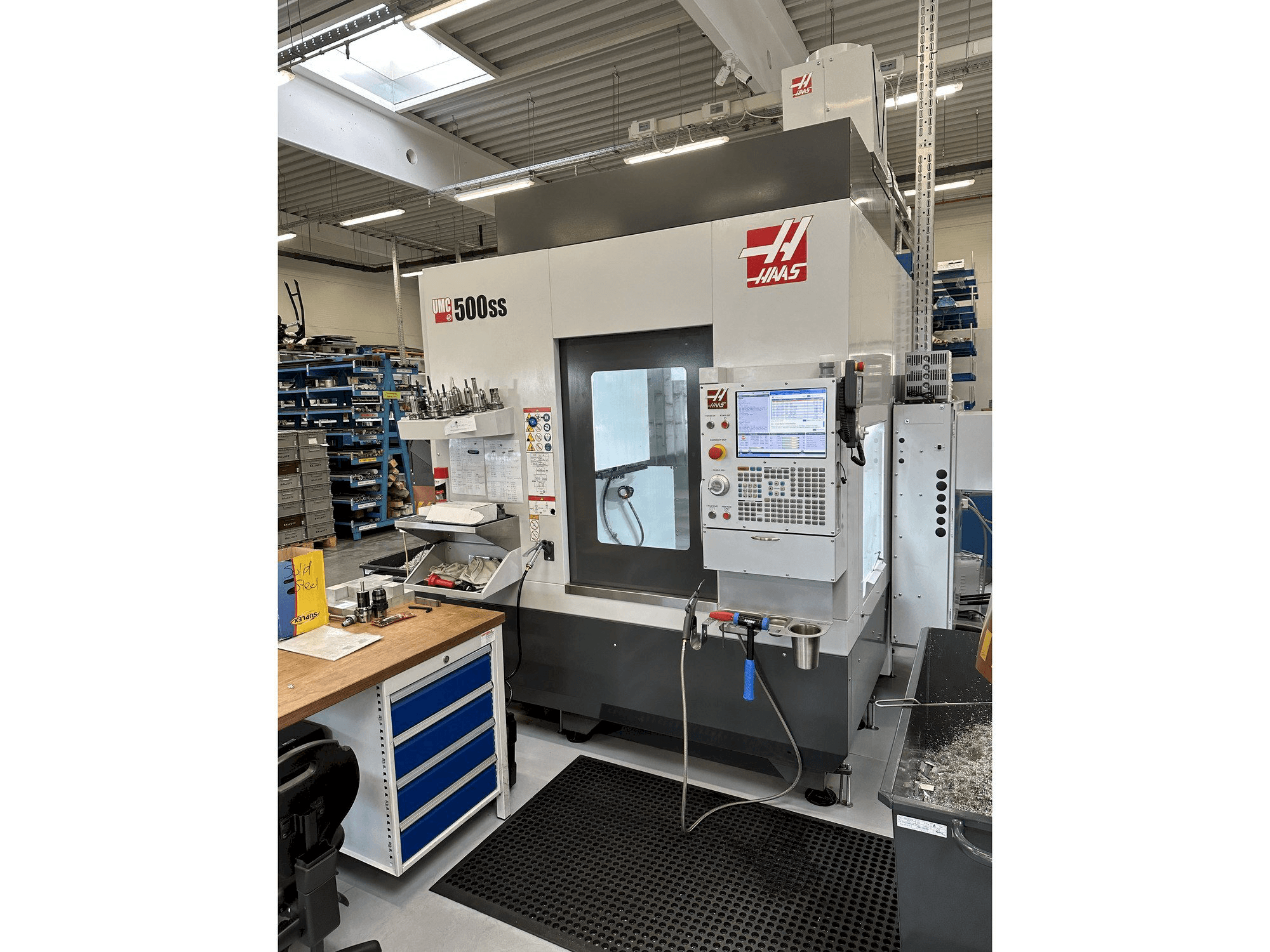 Front view of HAAS UMC-500SS machine