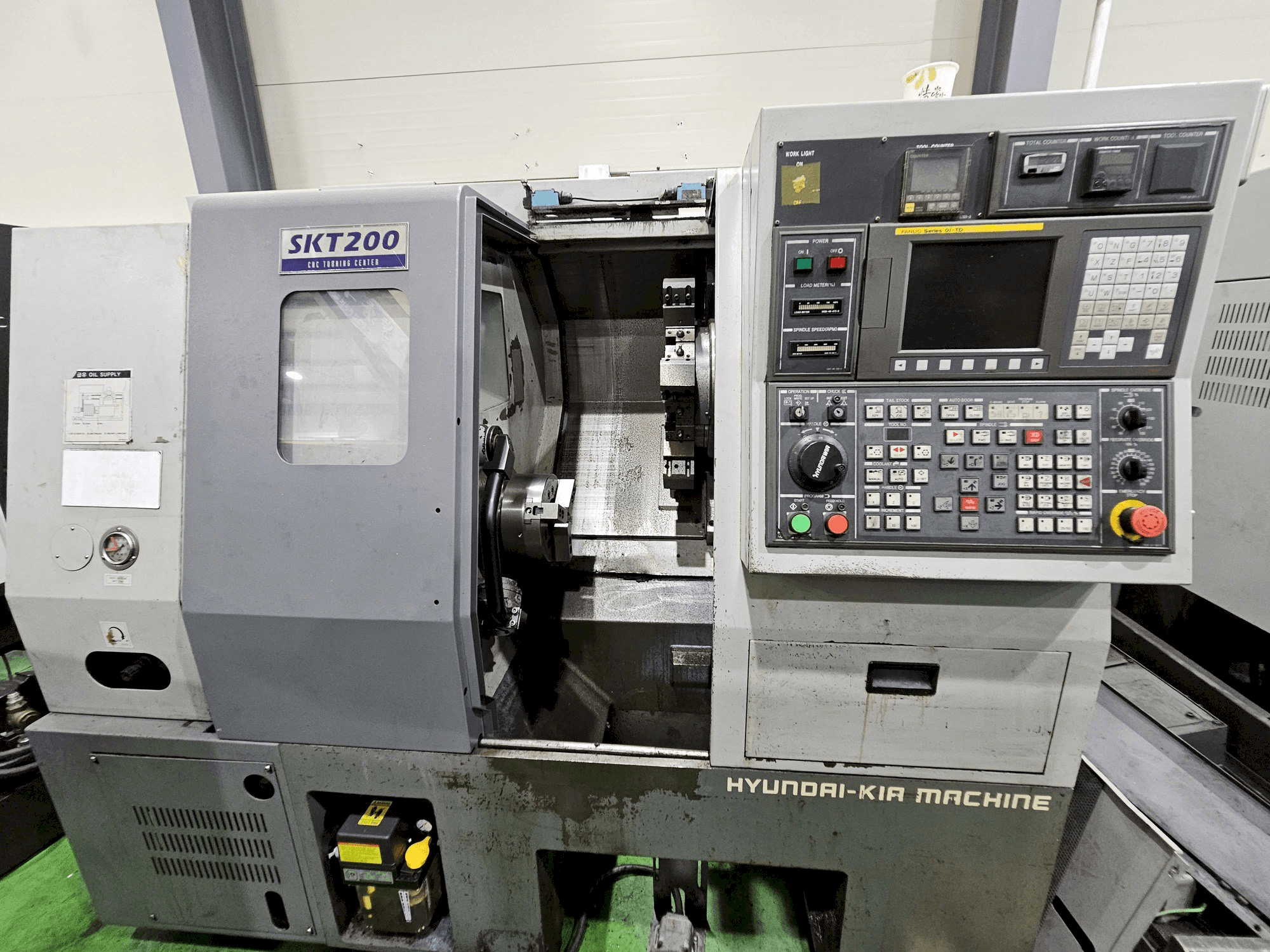 Front view of Hyundai Wia SKT200 machine