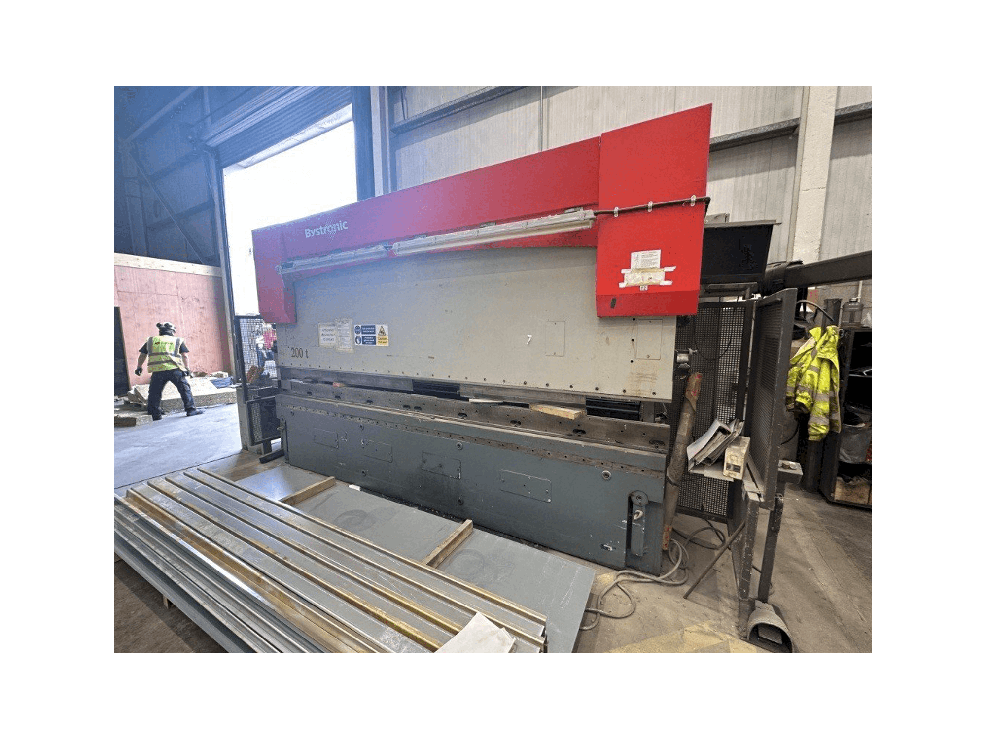 Front view of Bystronic PR 200 x 4100 machine
