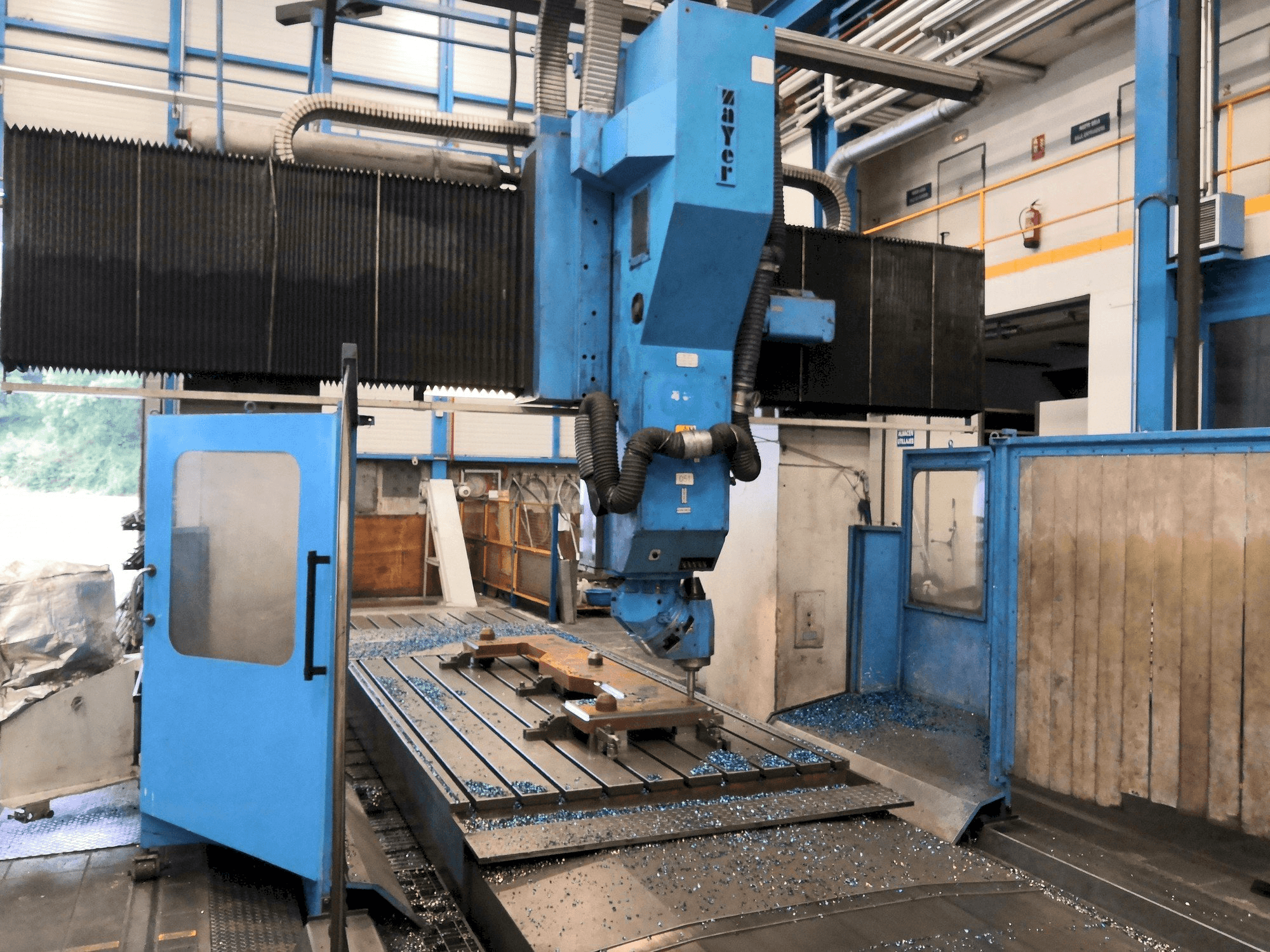 Front view of Zayer KP 6000 AR machine