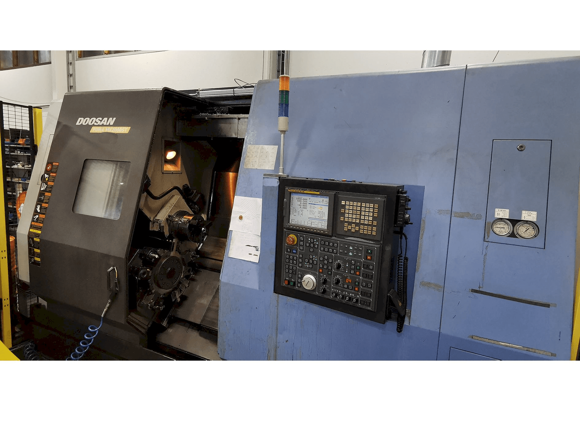 Front view of Doosan Puma MX 2000 ST machine