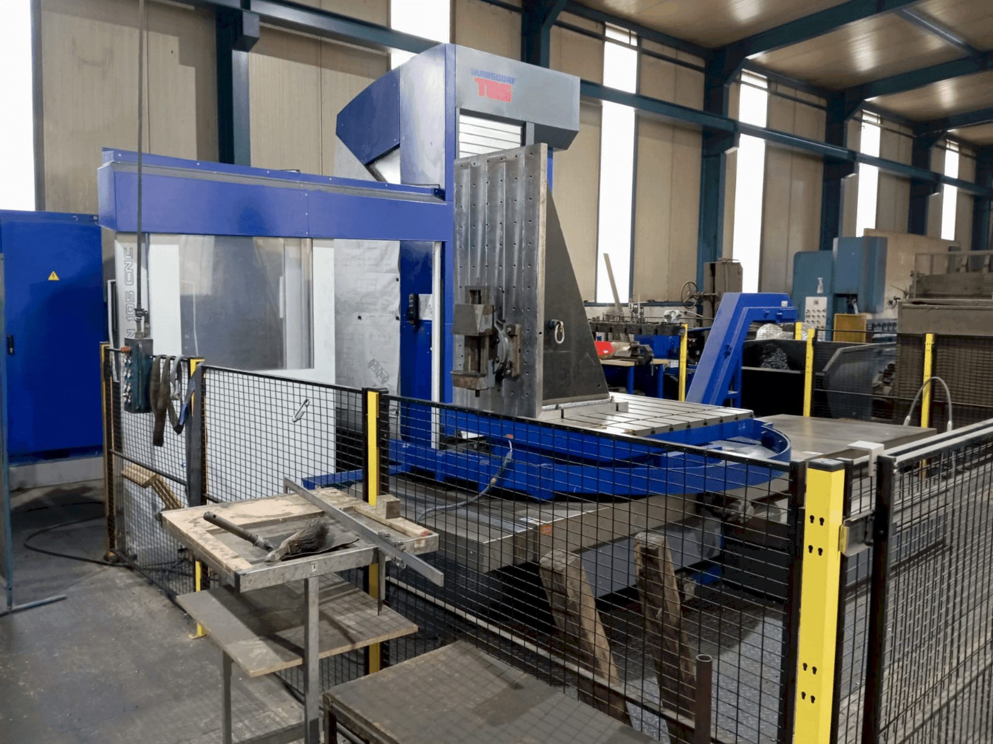 Front view of TOS Vansdorf WHQ 105 machine