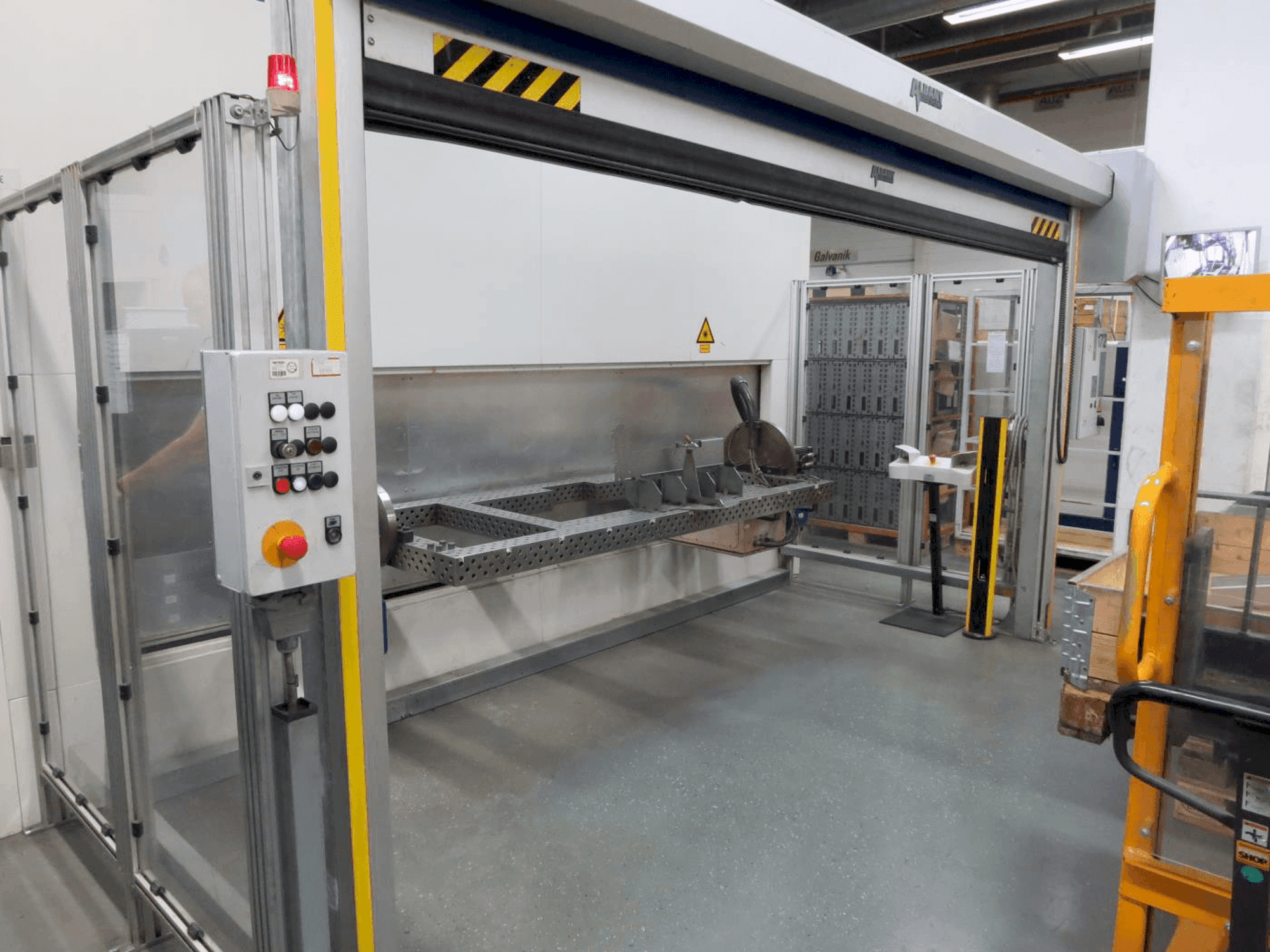 Front view of TRUMPF TruLaser Robot 5020 machine