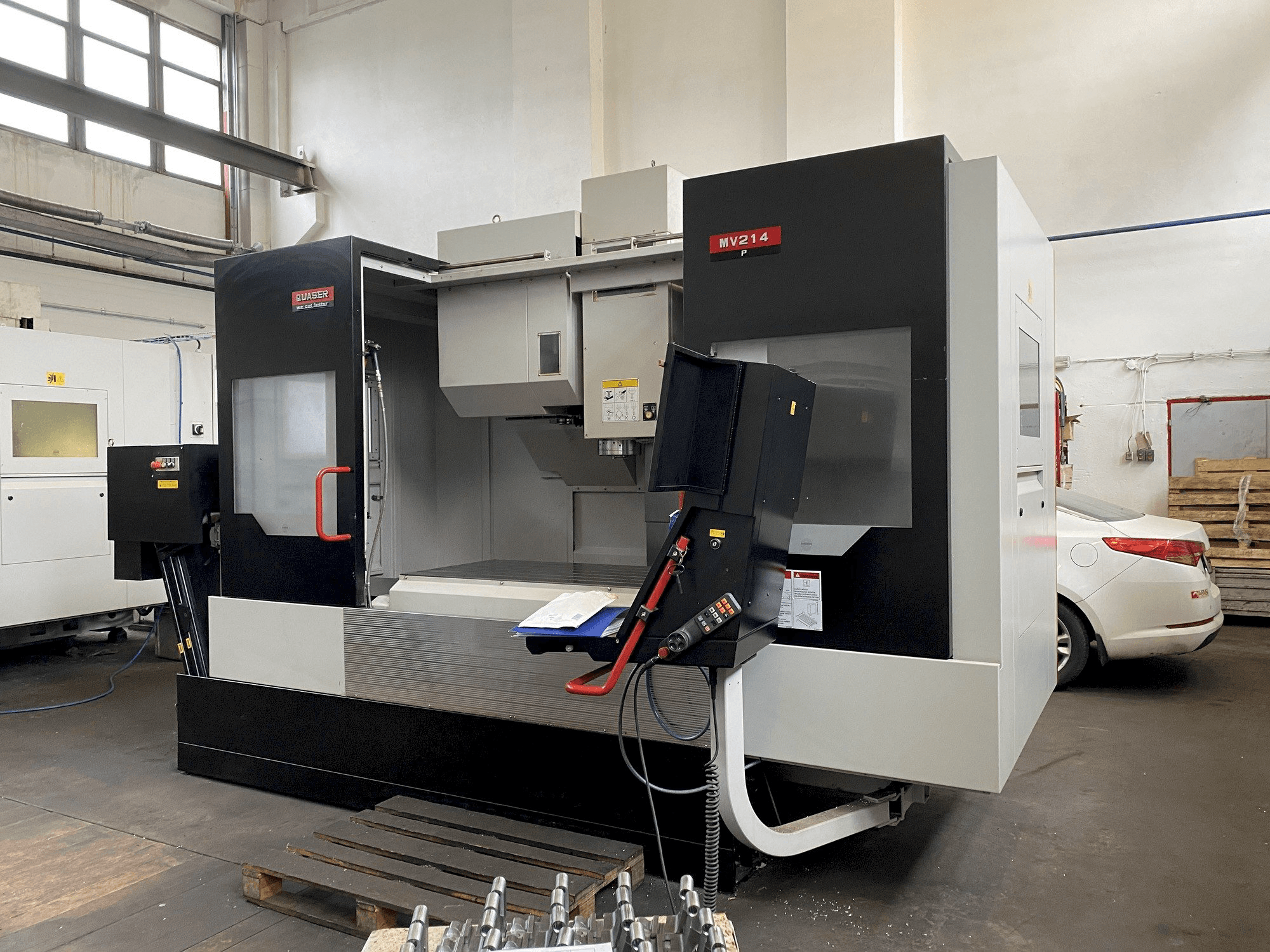 Front view of Quaser MV214P/12B machine