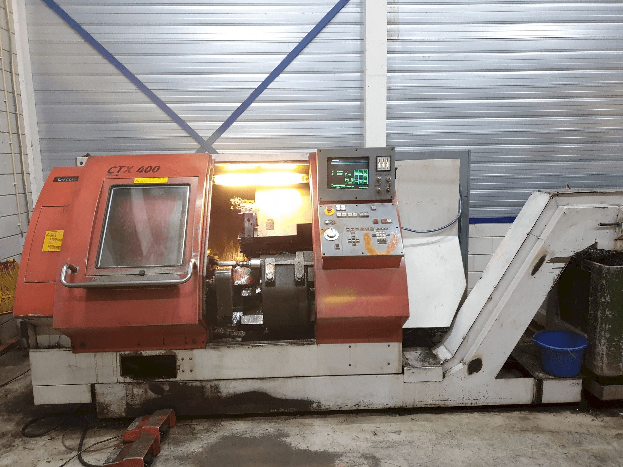 Front view of Gildemeister CTX 400 machine