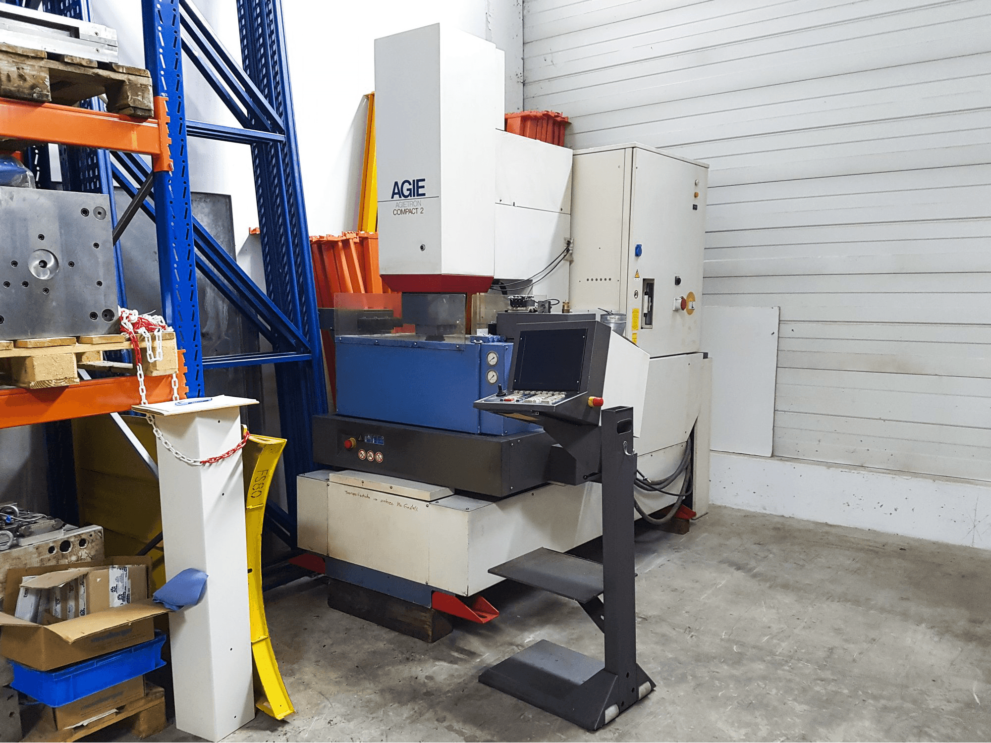 Right view of AGIE AGIETRON Compact 2 machine