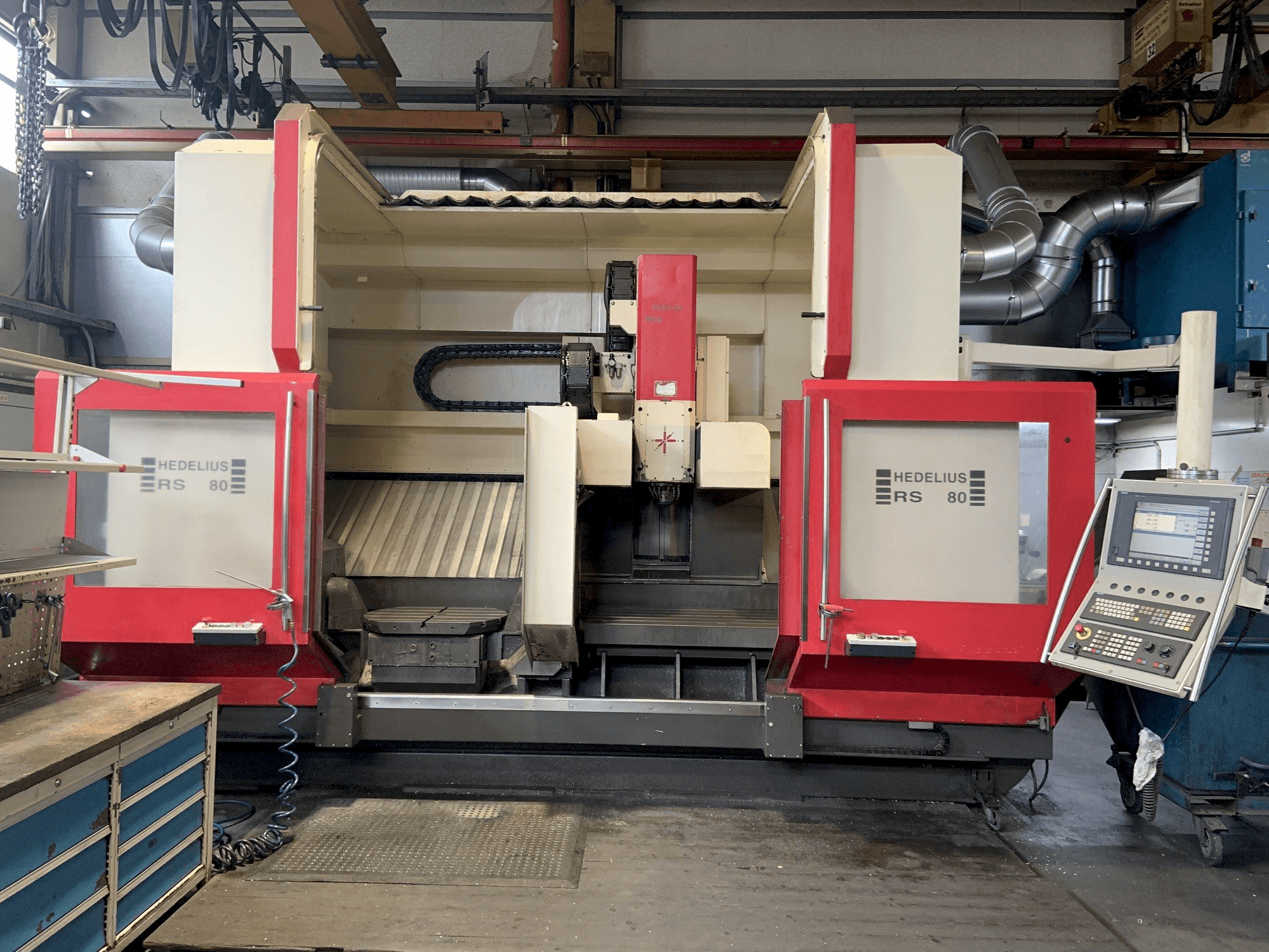Front view of HEDELIUS RS80 K - 2300 machine