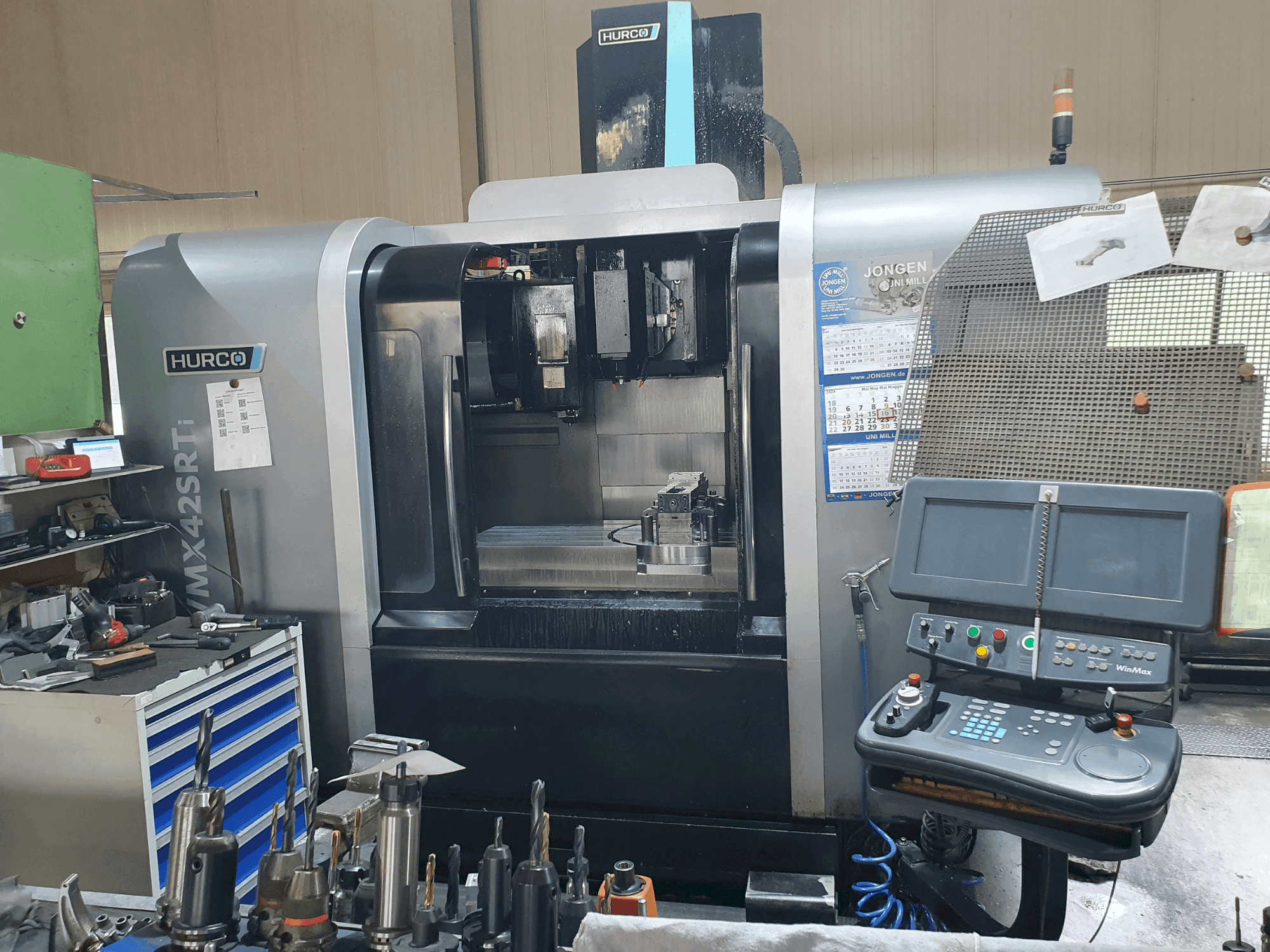 Front view of Hurco VMX 42 SRTi machine