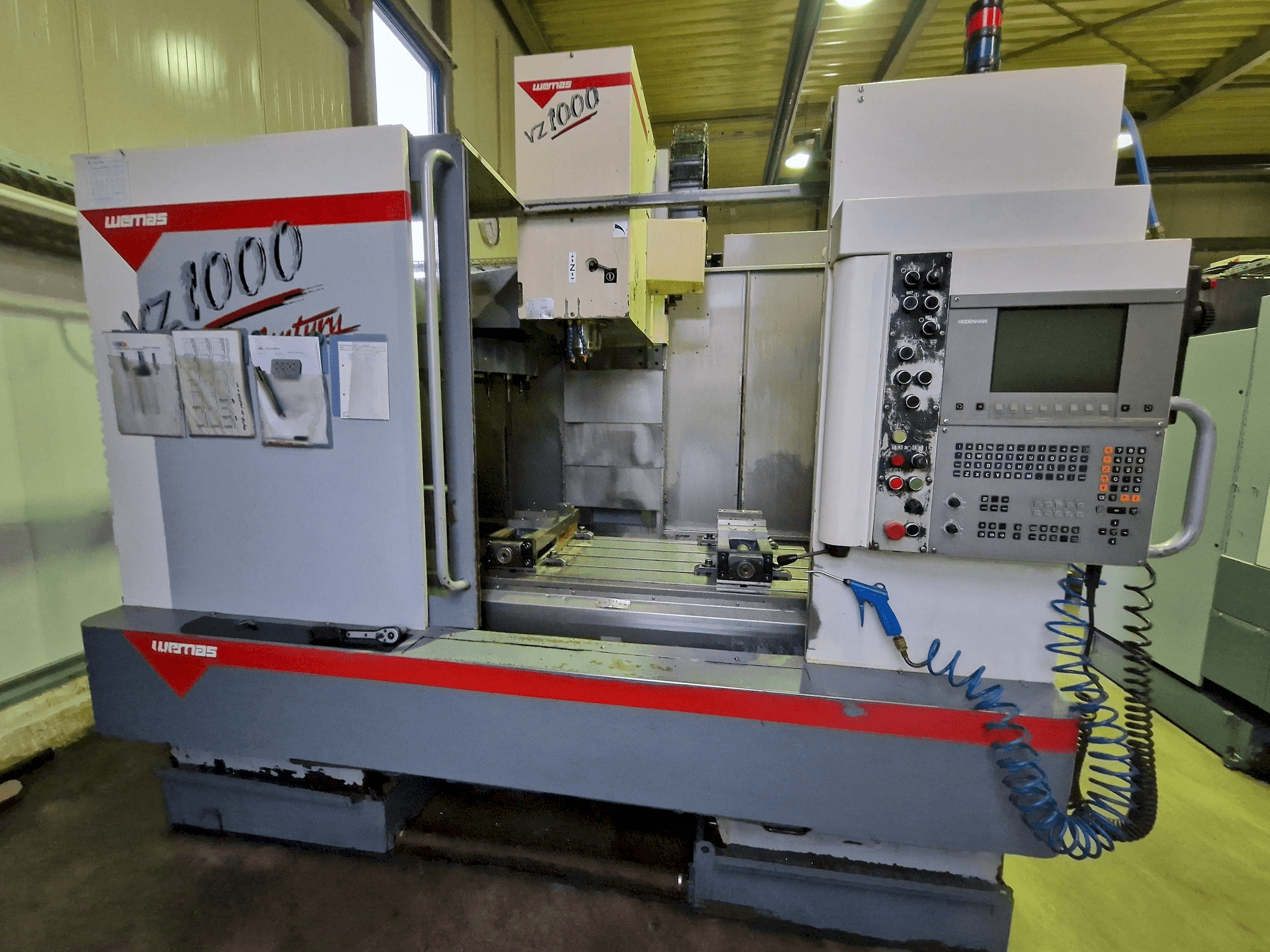 Front view of WEMAS VZ 1000 machine