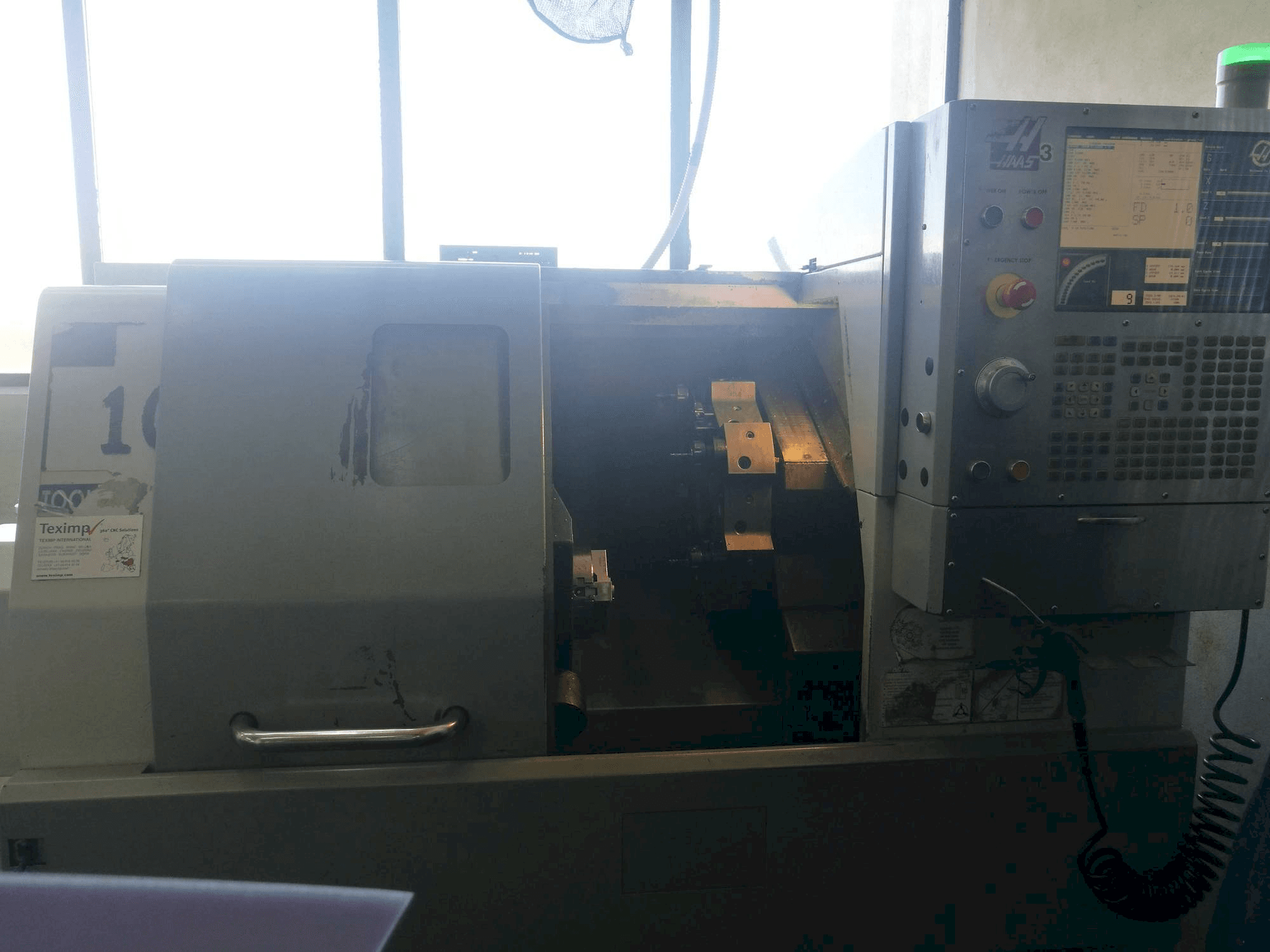 Front view of HAAS SL-10HE machine