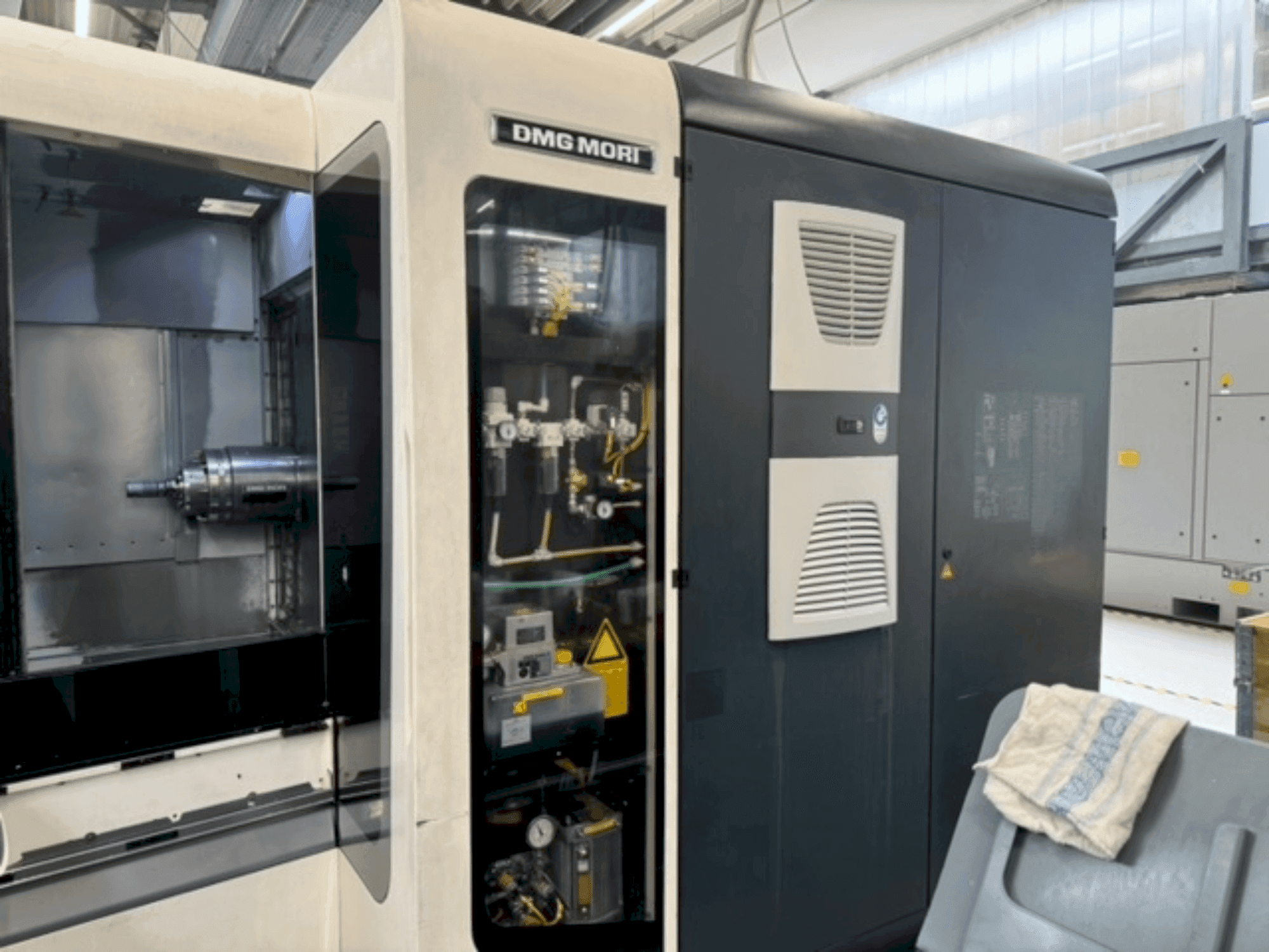 Front view of DMG MORI NHX 4000 machine
