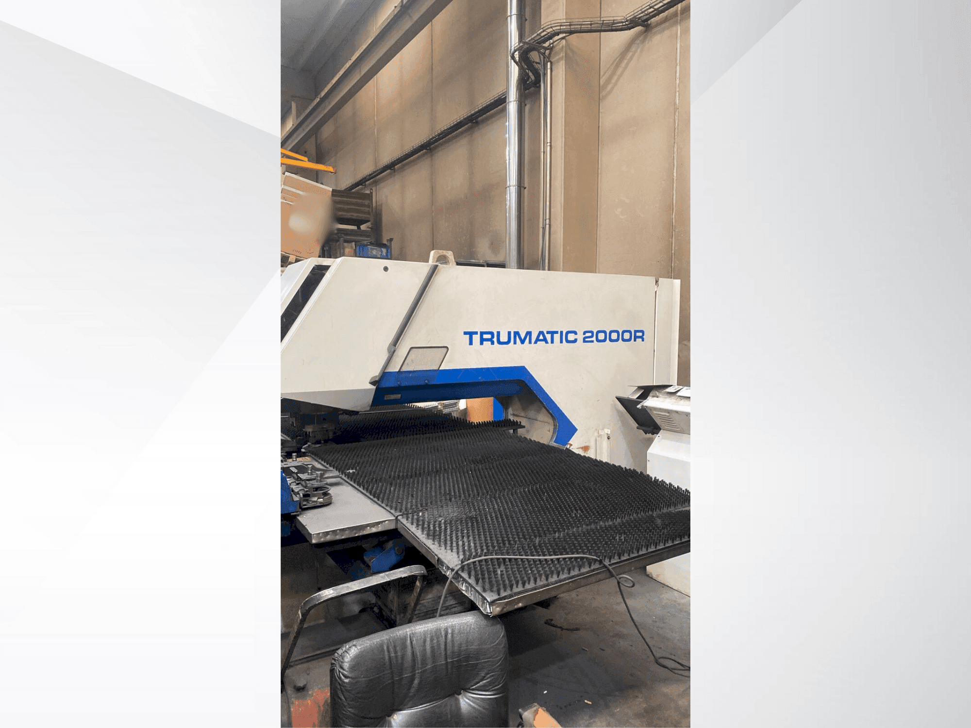 Front view of TRUMPF TC2000R machine