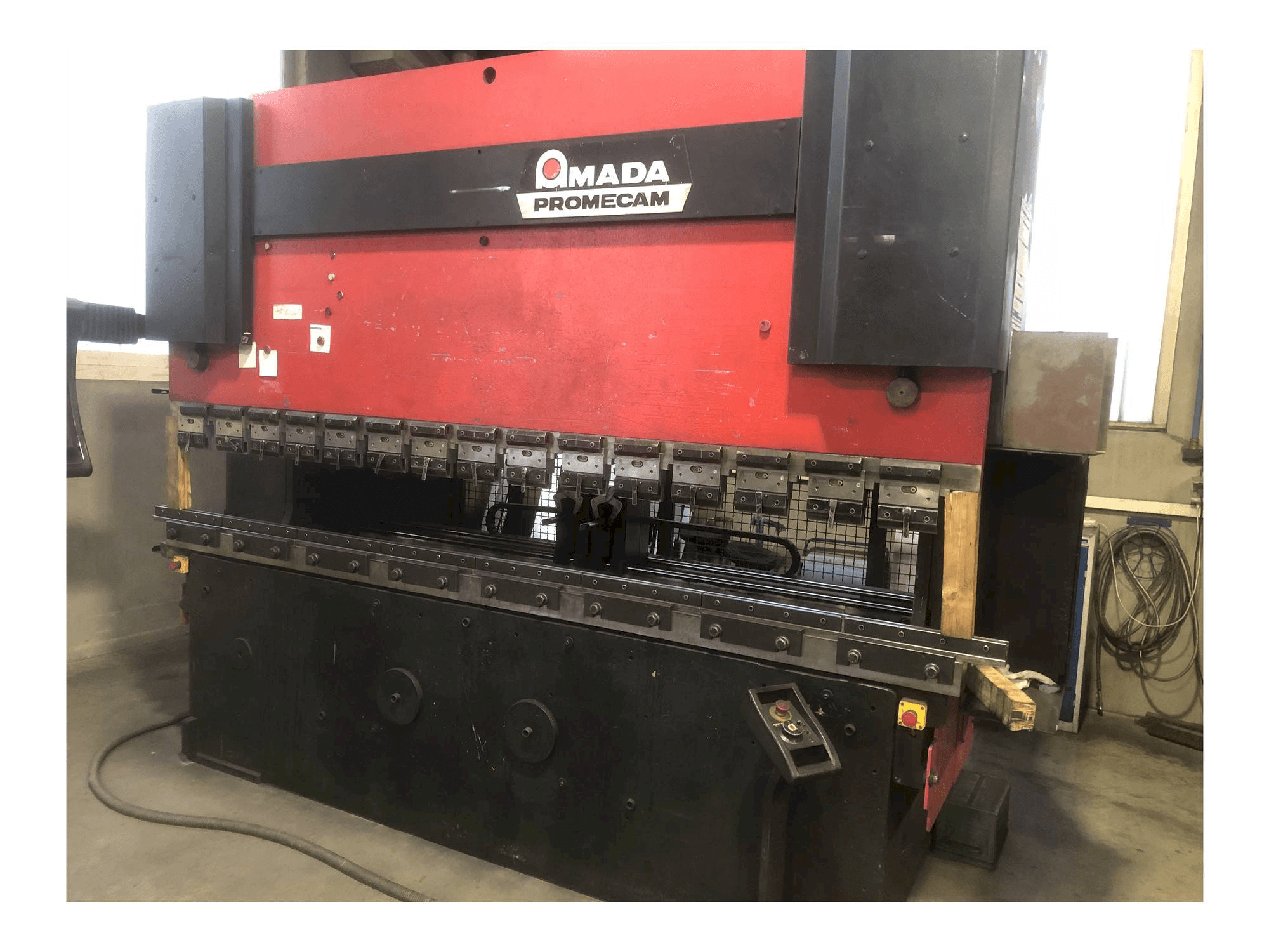 Front view of AMADA HFB 125 machine